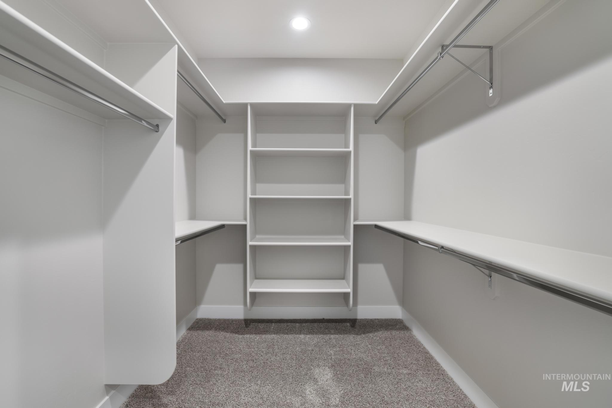 3677 E 3735 N, Kimberly, Idaho 83341, 4 Bedrooms, 2 Bathrooms, Residential For Sale, Price $649,900, 98931470