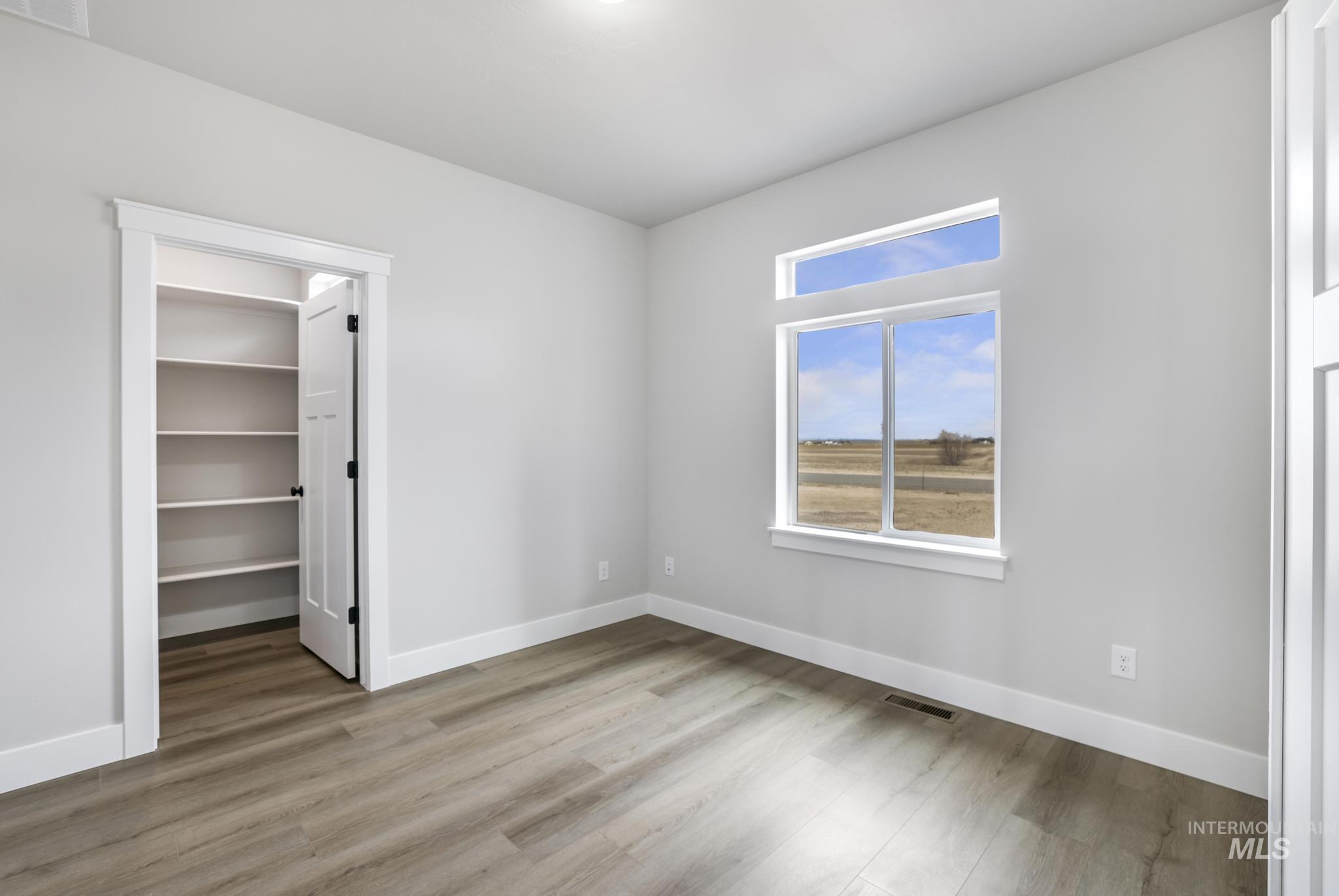 3677 E 3735 N, Kimberly, Idaho 83341, 4 Bedrooms, 2 Bathrooms, Residential For Sale, Price $649,900, 98931470