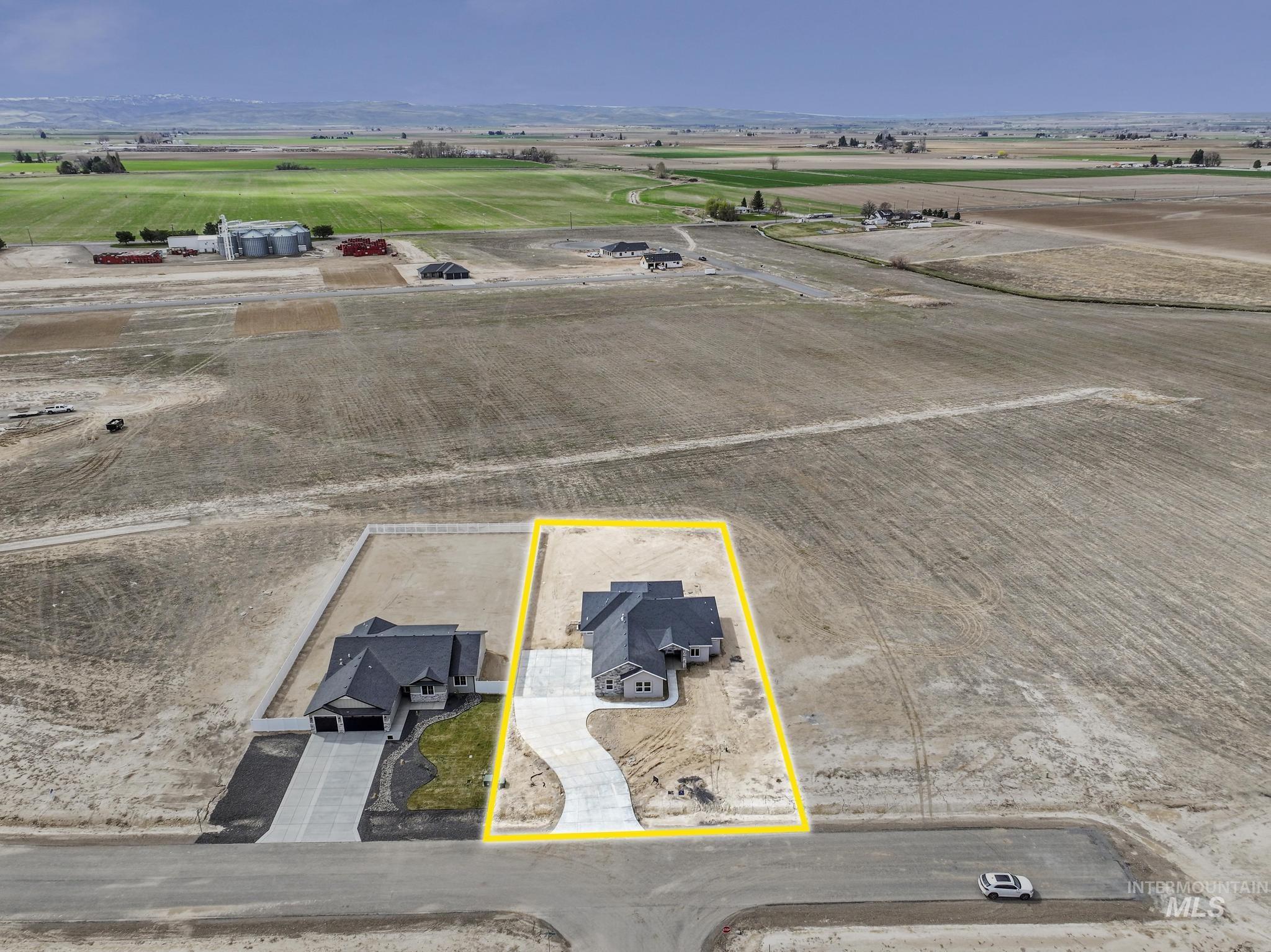 3677 E 3735 N, Kimberly, Idaho 83341, 4 Bedrooms, 2 Bathrooms, Residential For Sale, Price $649,900, 98931470