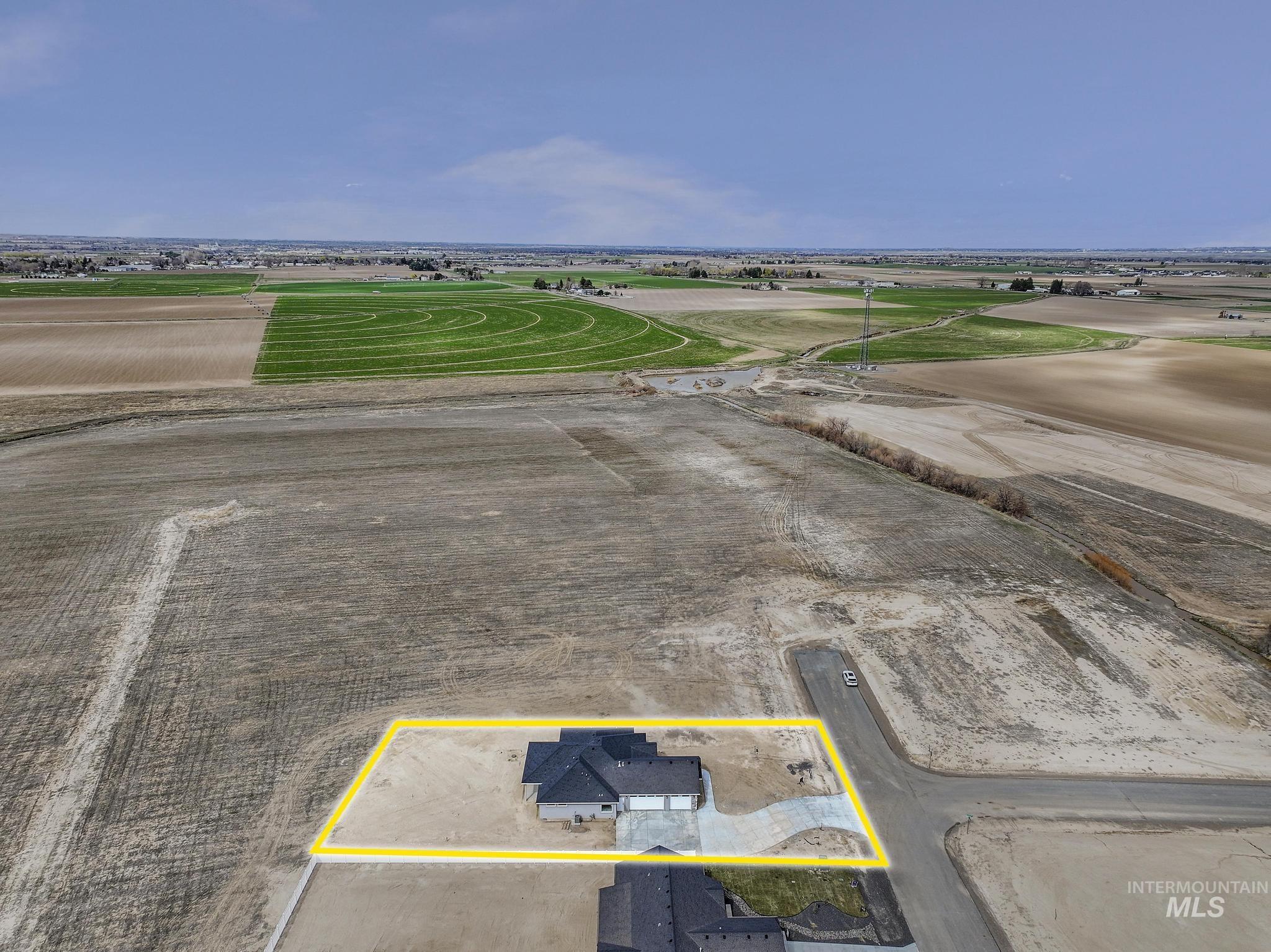 3677 E 3735 N, Kimberly, Idaho 83341, 4 Bedrooms, 2 Bathrooms, Residential For Sale, Price $649,900, 98931470