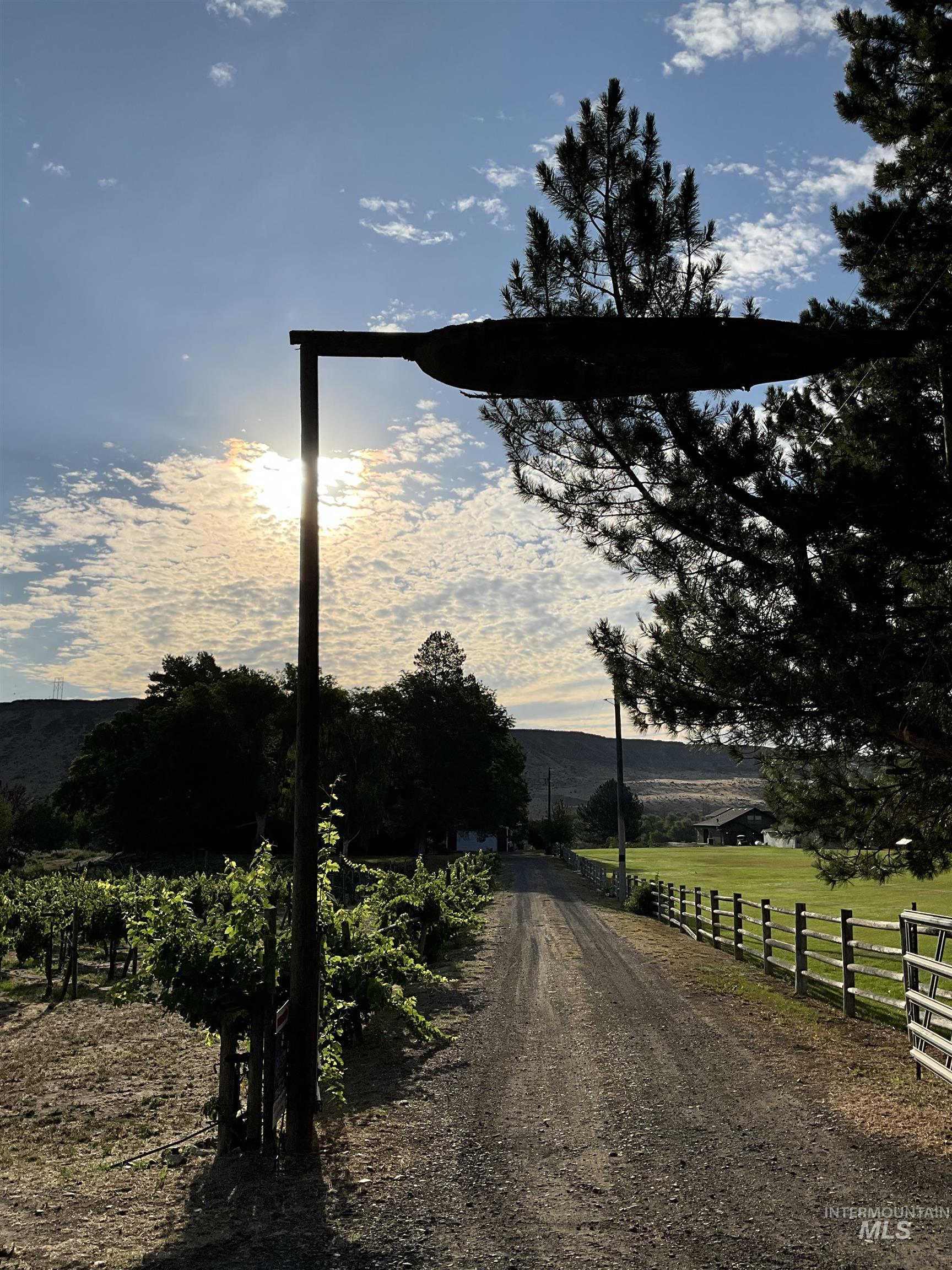 4778 River Road, Buhl, Idaho 83316, 2 Bedrooms, 1 Bathroom, Residential For Sale, Price $1,350,000, 98931714