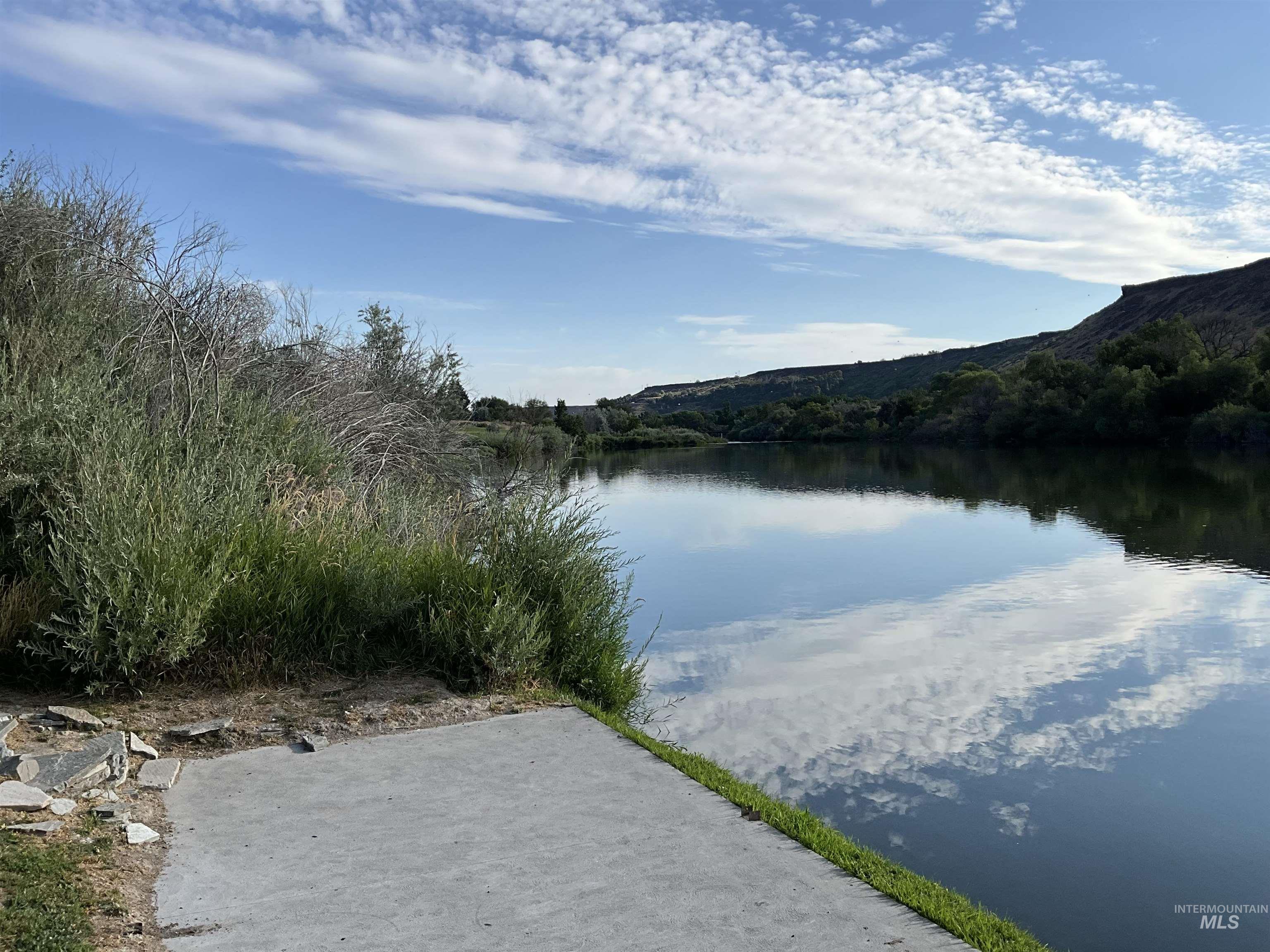 4778 River Road, Buhl, Idaho 83316, 2 Bedrooms, 1 Bathroom, Residential For Sale, Price $1,350,000, 98931714