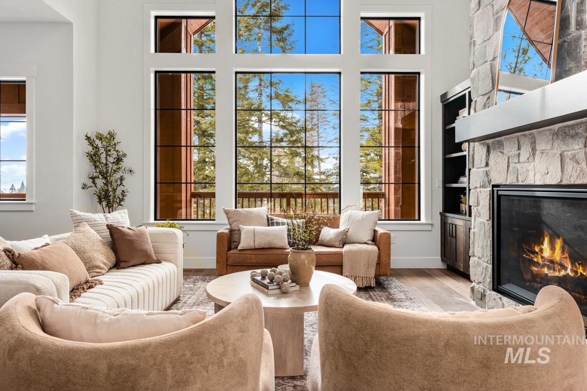 20 Haystack Ct, Donnelly, Idaho 83615, 4 Bedrooms, 4.5 Bathrooms, Residential For Sale, Price $2,499,000, 98932028