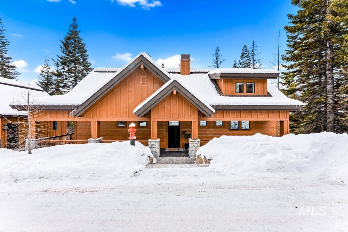 20 Haystack Ct, Donnelly, Idaho 83615, 4 Bedrooms, 4.5 Bathrooms, Residential For Sale, Price $2,499,000, 98932028