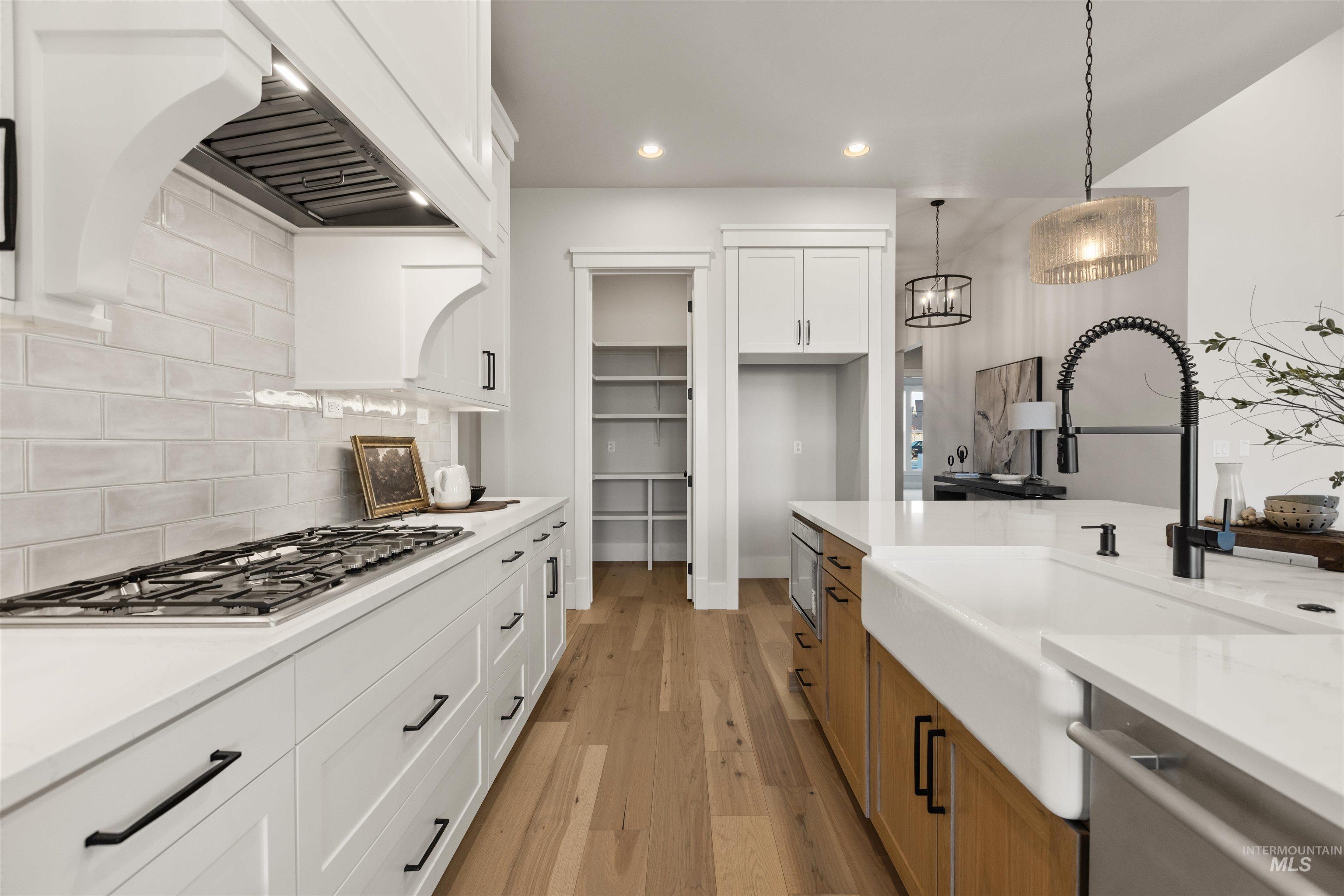 6608 S Mountaintop Way, Meridian, Idaho 83642, 3 Bedrooms, 2.5 Bathrooms, Residential For Sale, Price $849,777,MLS 98932271