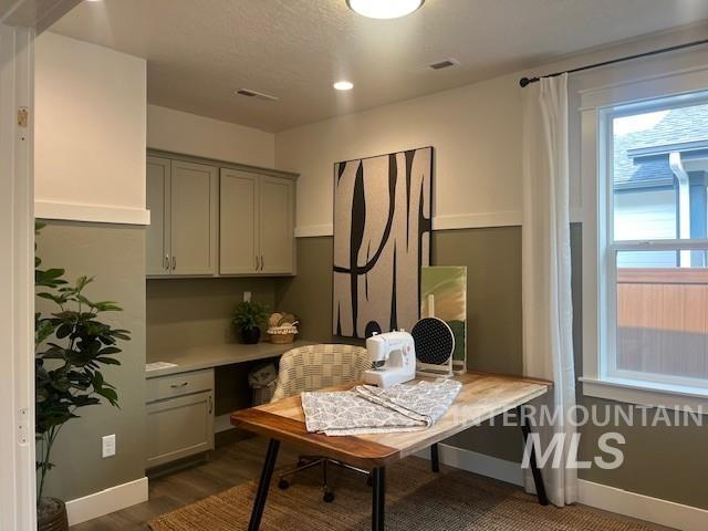 1415 E Prairiefire St, Meridian, Idaho 83646, 3 Bedrooms, 2 Bathrooms, Residential For Sale, Price $494,652,MLS 98932372