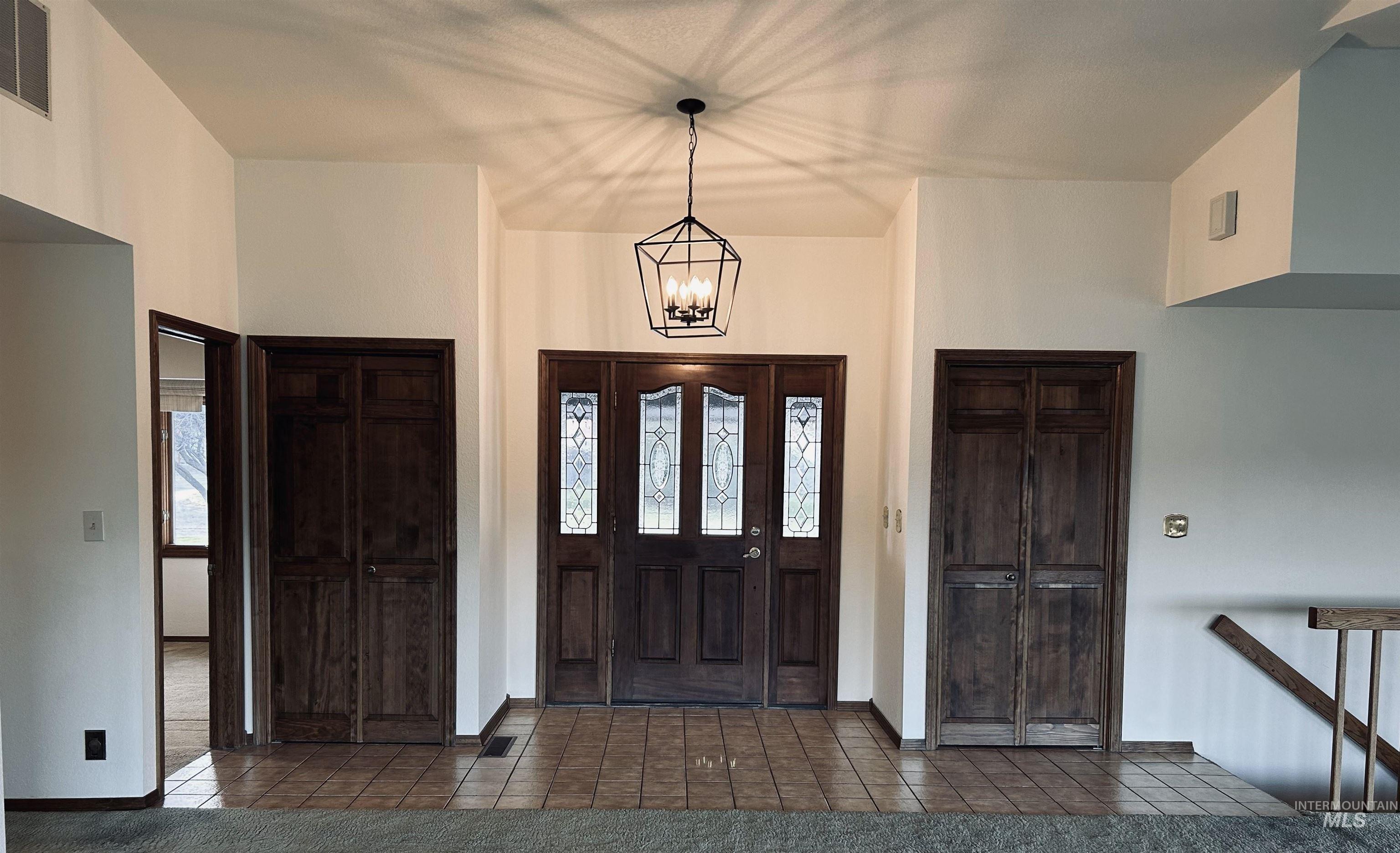 1185 E Cleveland, Glenns Ferry, Idaho 83623, 5 Bedrooms, 3.5 Bathrooms, Residential For Sale, Price $1,149,999,MLS 98932642