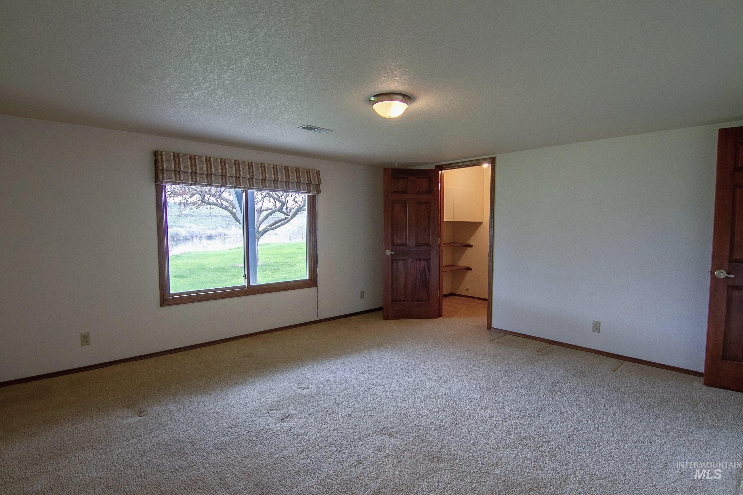 1185 E Cleveland, Glenns Ferry, Idaho 83623, 5 Bedrooms, 3.5 Bathrooms, Residential For Sale, Price $1,149,999,MLS 98932642