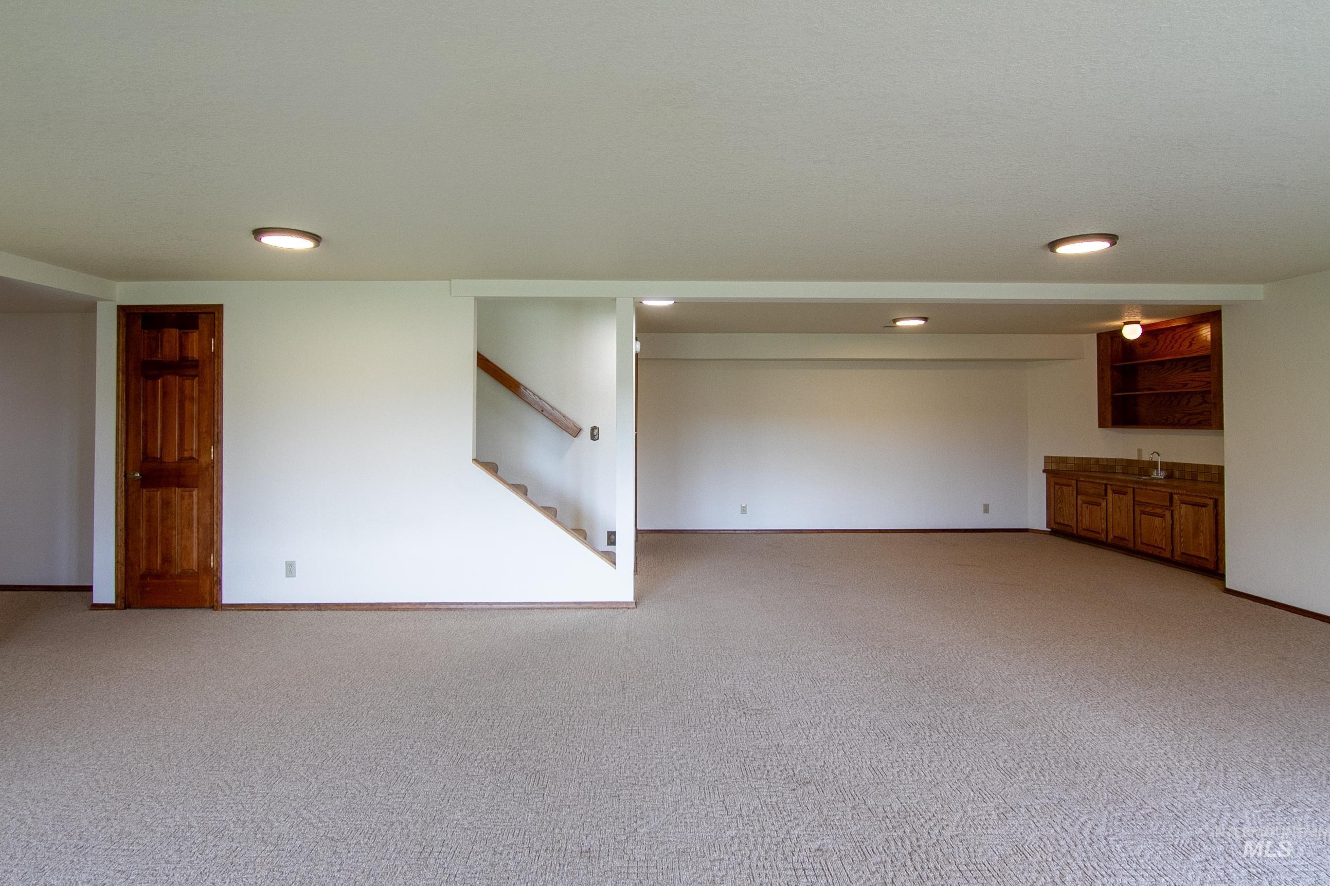 1185 E Cleveland, Glenns Ferry, Idaho 83623, 5 Bedrooms, 3.5 Bathrooms, Residential For Sale, Price $1,149,999,MLS 98932642