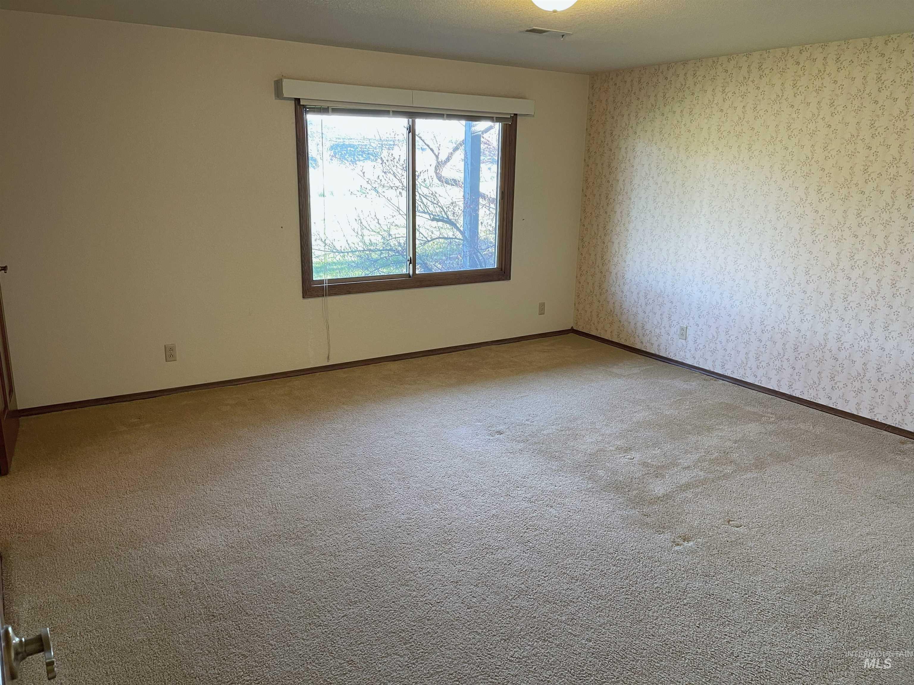 1185 E Cleveland, Glenns Ferry, Idaho 83623, 5 Bedrooms, 3.5 Bathrooms, Residential For Sale, Price $1,149,999,MLS 98932642