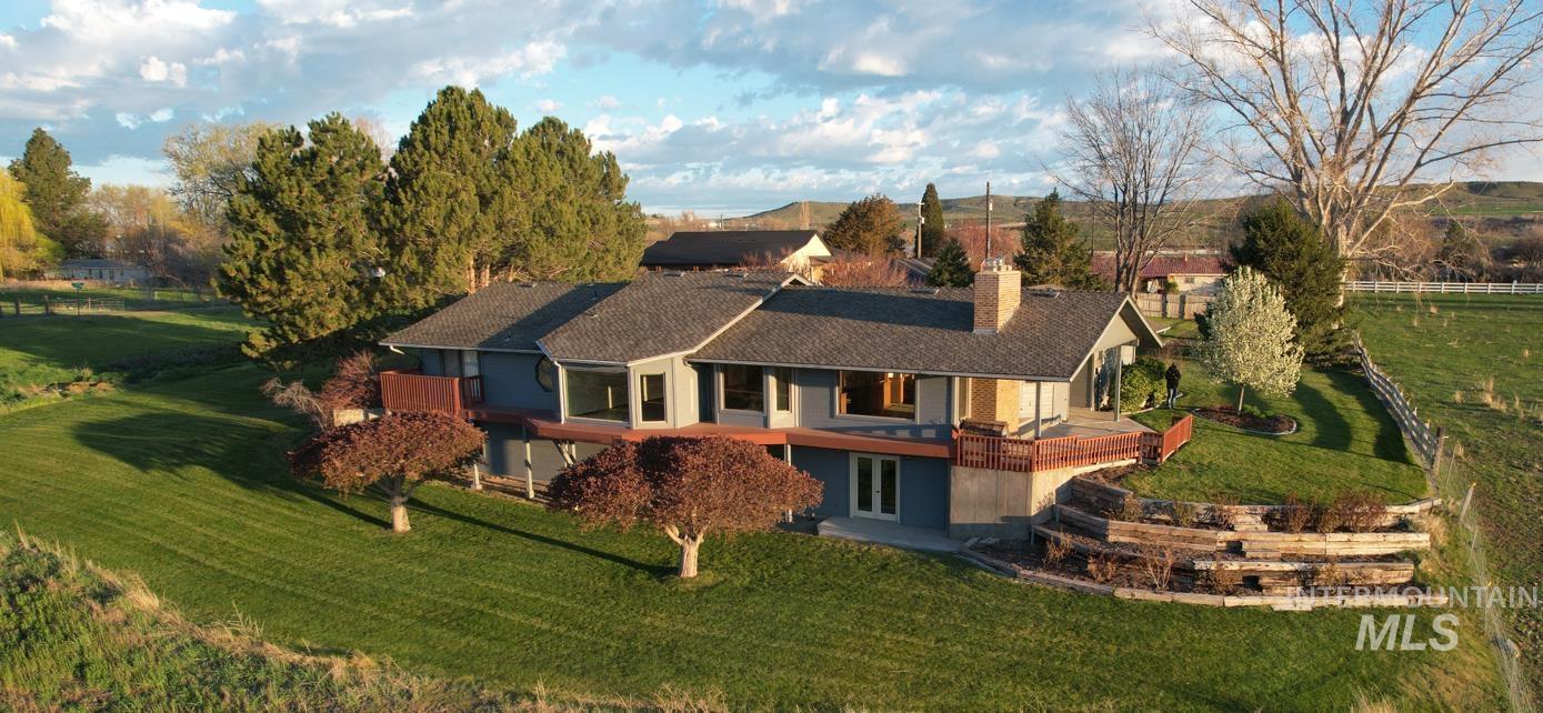 1185 E Cleveland, Glenns Ferry, Idaho 83623, 5 Bedrooms, 3.5 Bathrooms, Residential For Sale, Price $1,149,999,MLS 98932642