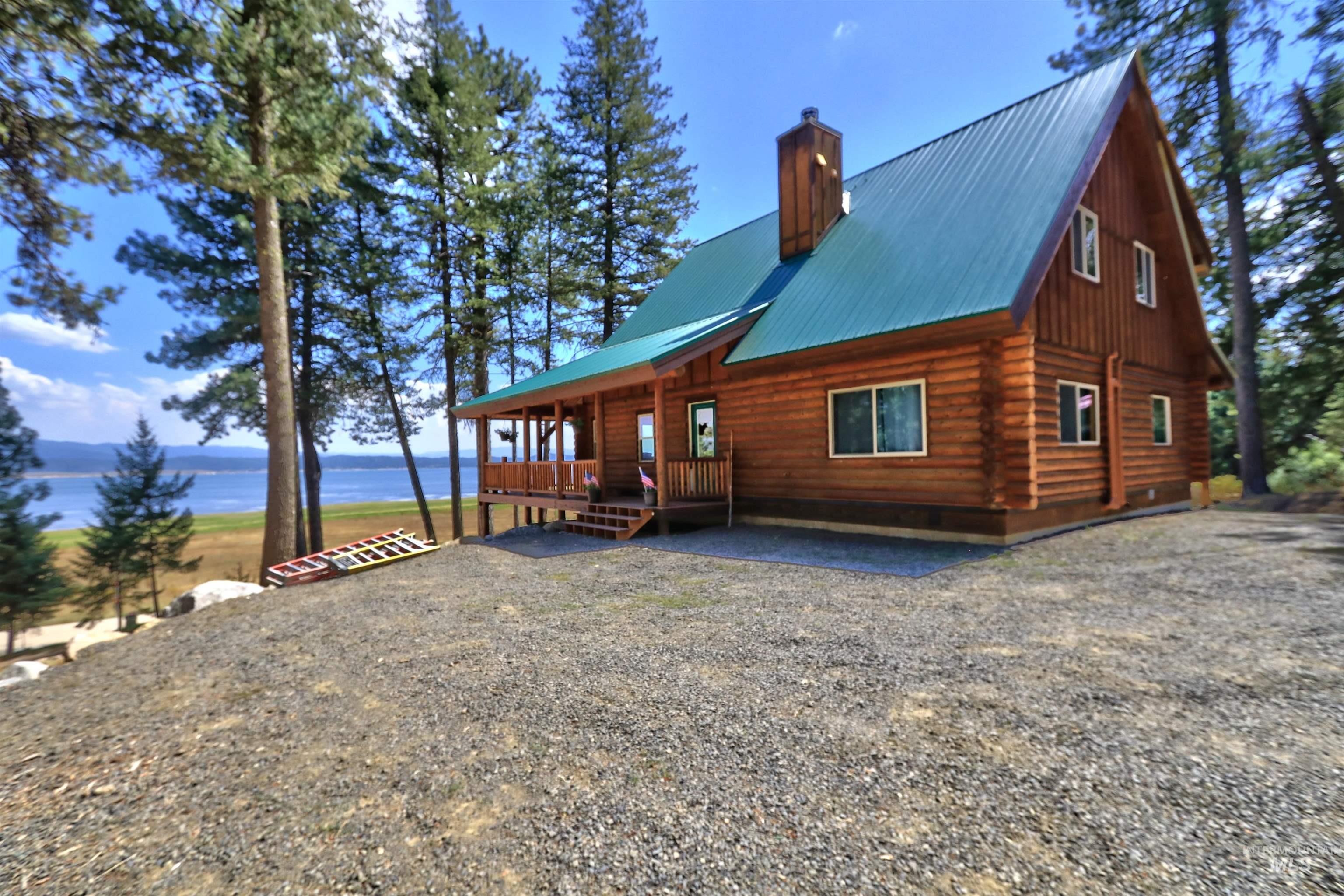 1539 West Mountain Rd, Donnelly, Idaho 83615, 3 Bedrooms, 2.5 Bathrooms, Residential For Sale, Price $1,350,000, 98932924