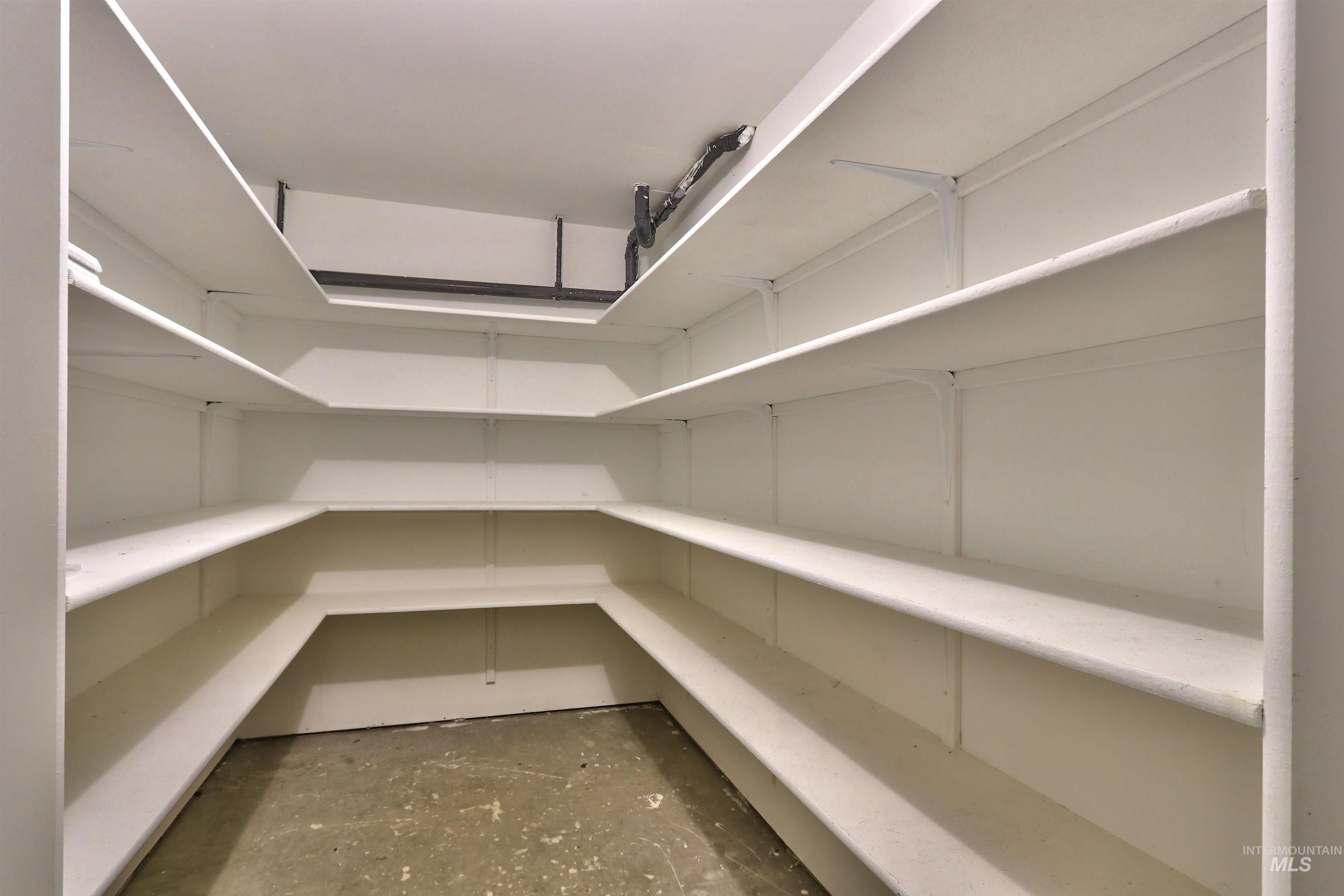 1539 West Mountain Rd, Donnelly, Idaho 83615, 3 Bedrooms, 2.5 Bathrooms, Residential For Sale, Price $1,350,000, 98932924