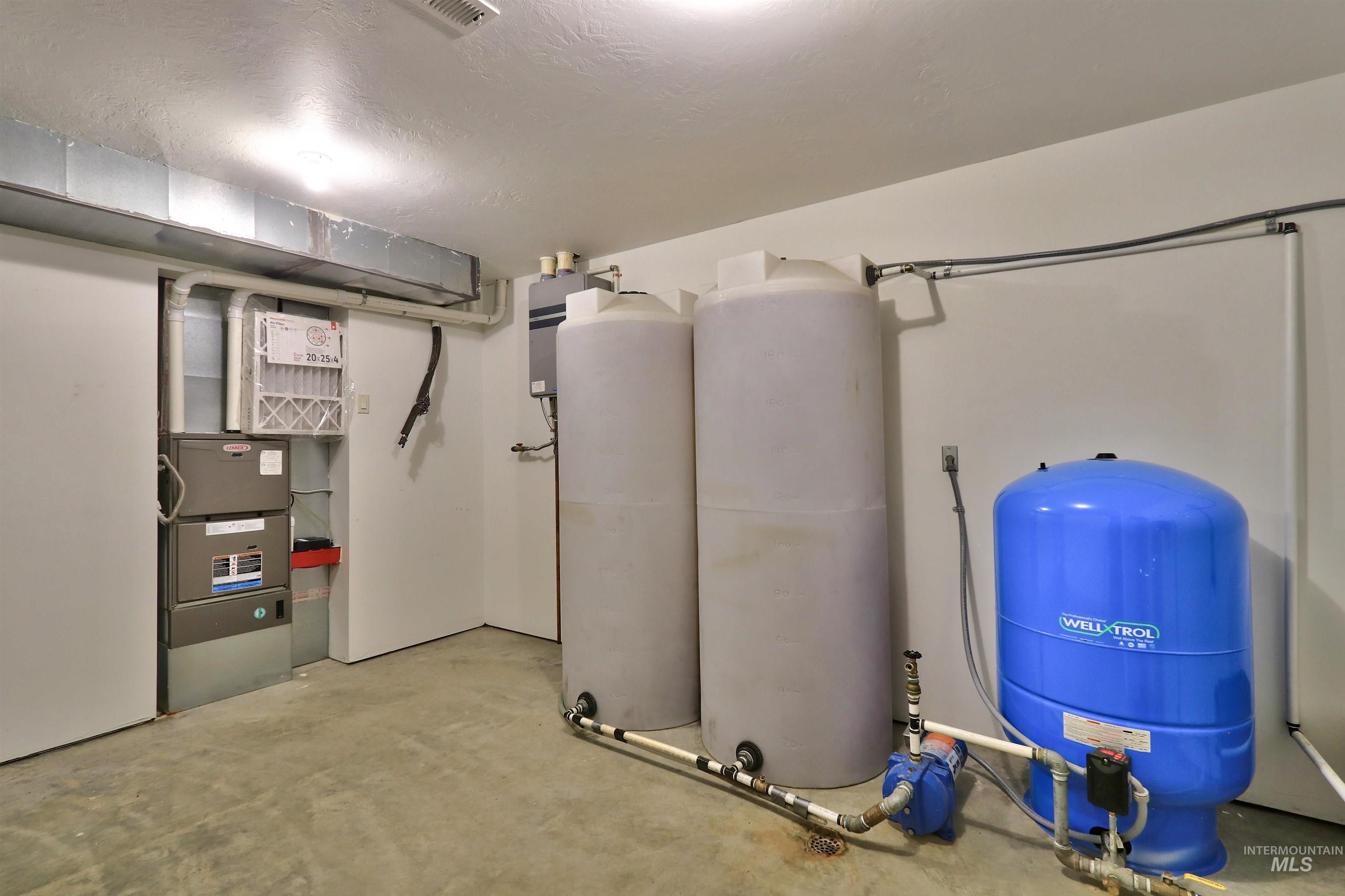 1539 West Mountain Rd, Donnelly, Idaho 83615, 3 Bedrooms, 2.5 Bathrooms, Residential For Sale, Price $1,350,000, 98932924