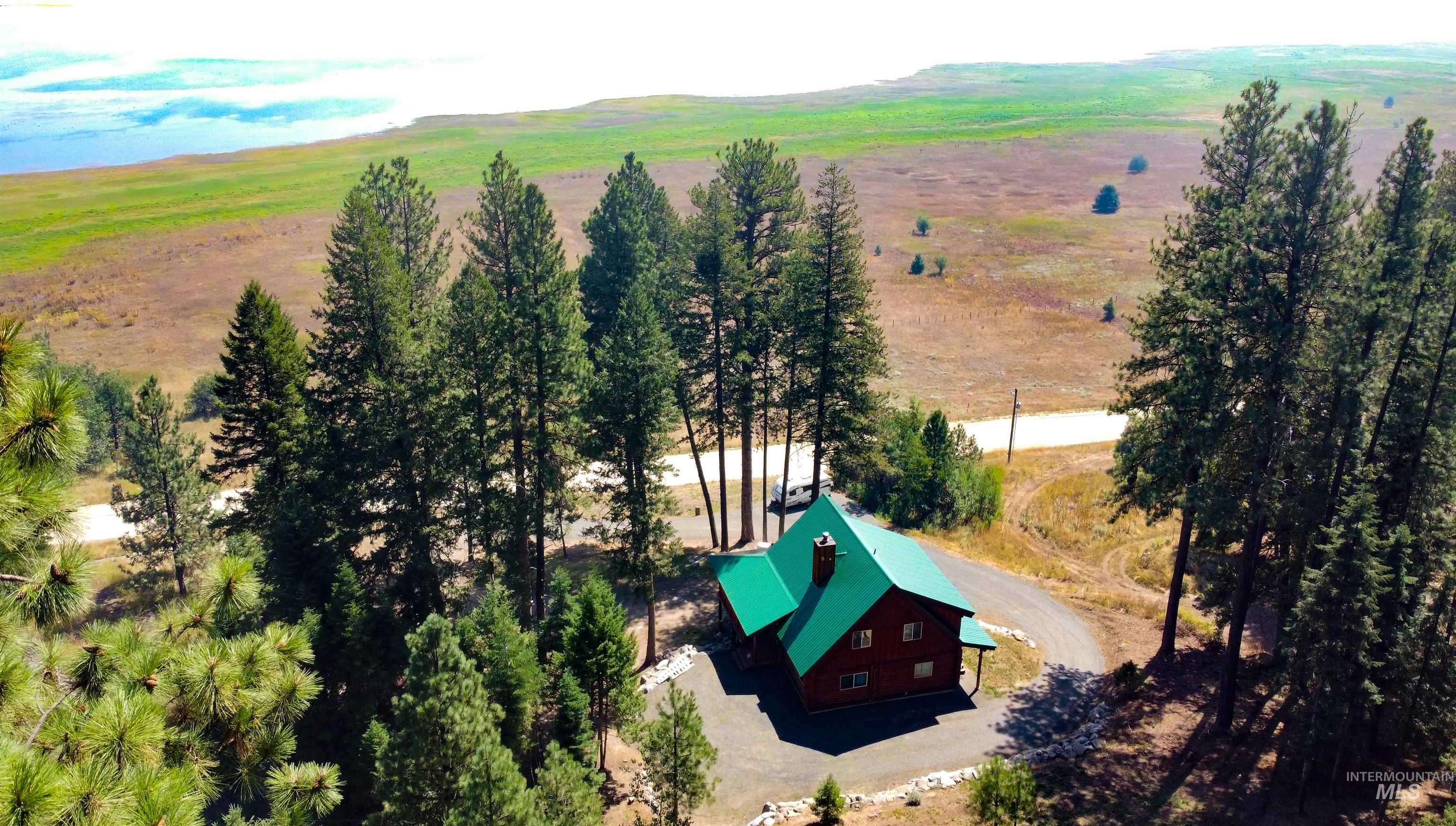 1539 West Mountain Rd, Donnelly, Idaho 83615, 3 Bedrooms, 2.5 Bathrooms, Residential For Sale, Price $1,350,000, 98932924