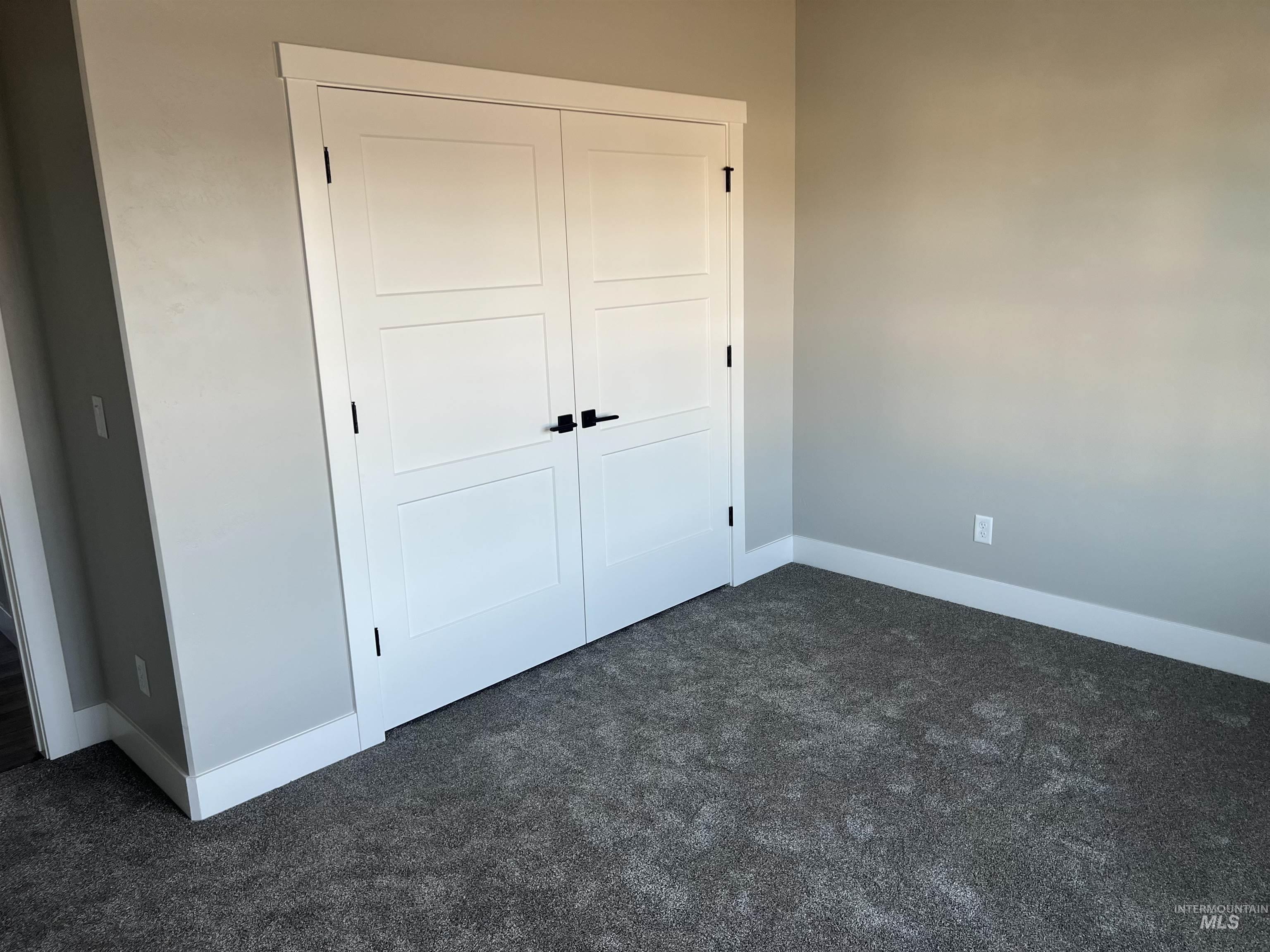 818 23rd Ave E, Jerome, Idaho 83338, 3 Bedrooms, 2 Bathrooms, Residential For Sale, Price $404,900,MLS 98933175