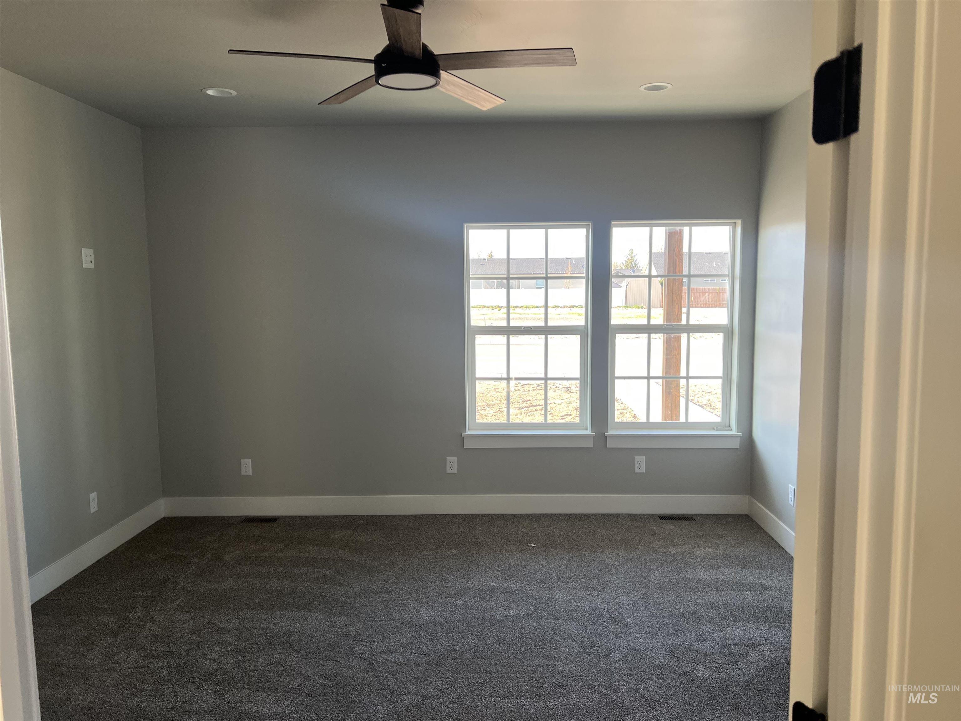 822 23rd Ave E, Jerome, Idaho 83338, 3 Bedrooms, 2.5 Bathrooms, Residential For Sale, Price $409,000,MLS 98933178