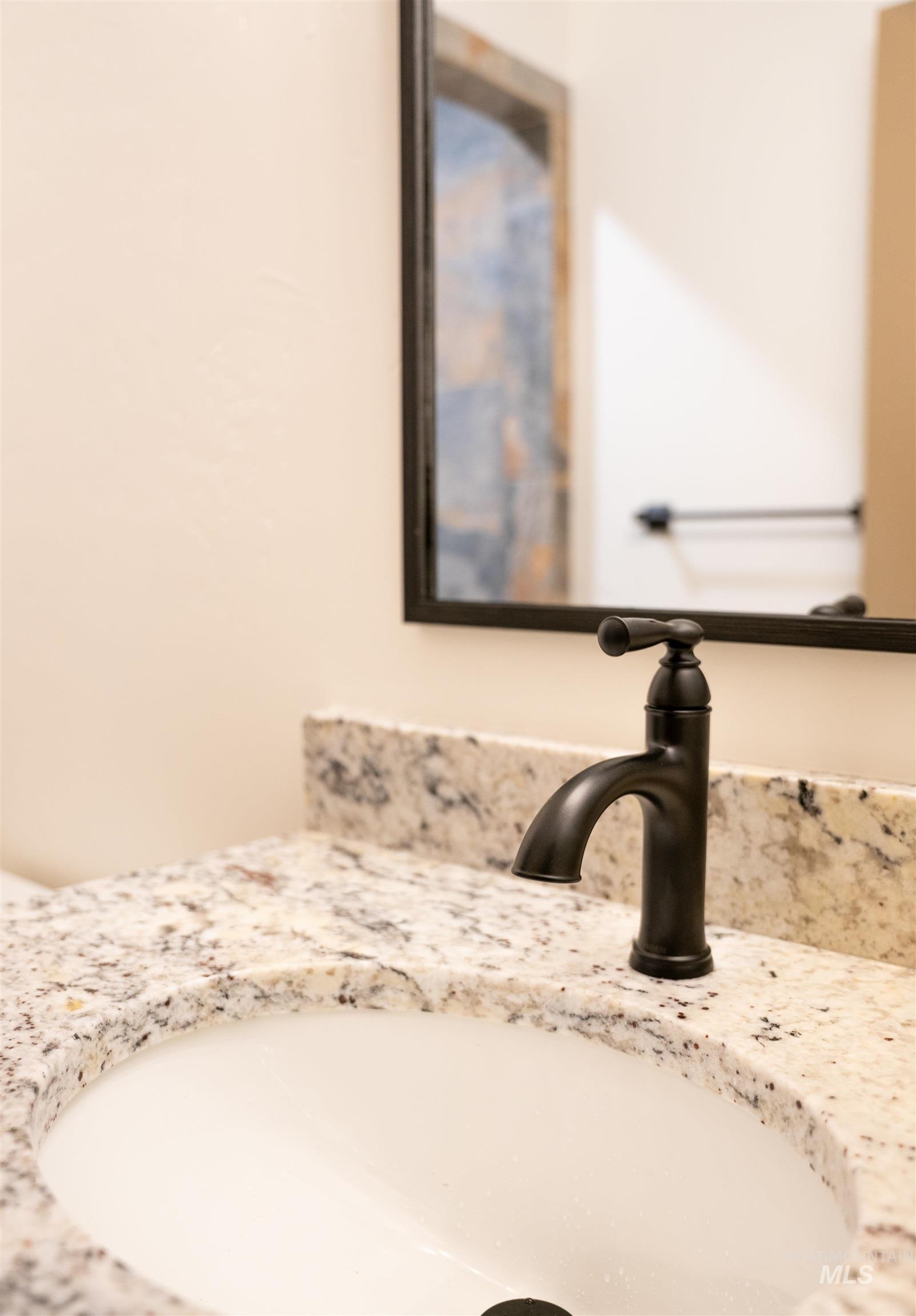 2219 Powers Drive, Lewiston, Idaho 83501, 3 Bedrooms, 2.5 Bathrooms, Residential For Sale, Price $523,000,MLS 98933264