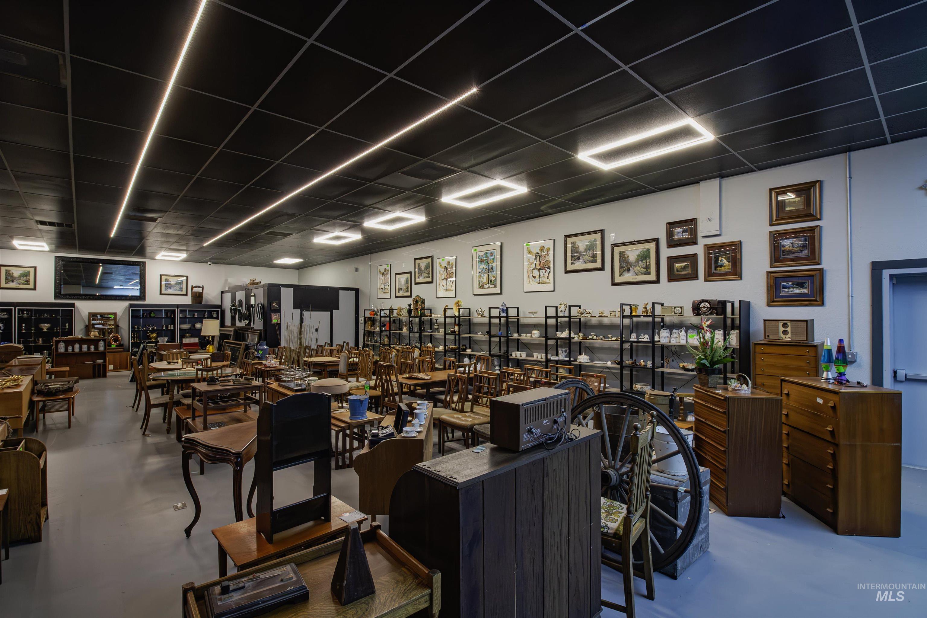 448 N Oregon Street, Ontario, Oregon 97914, Business/Commercial For Sale, Price $1,750,000, 98933272