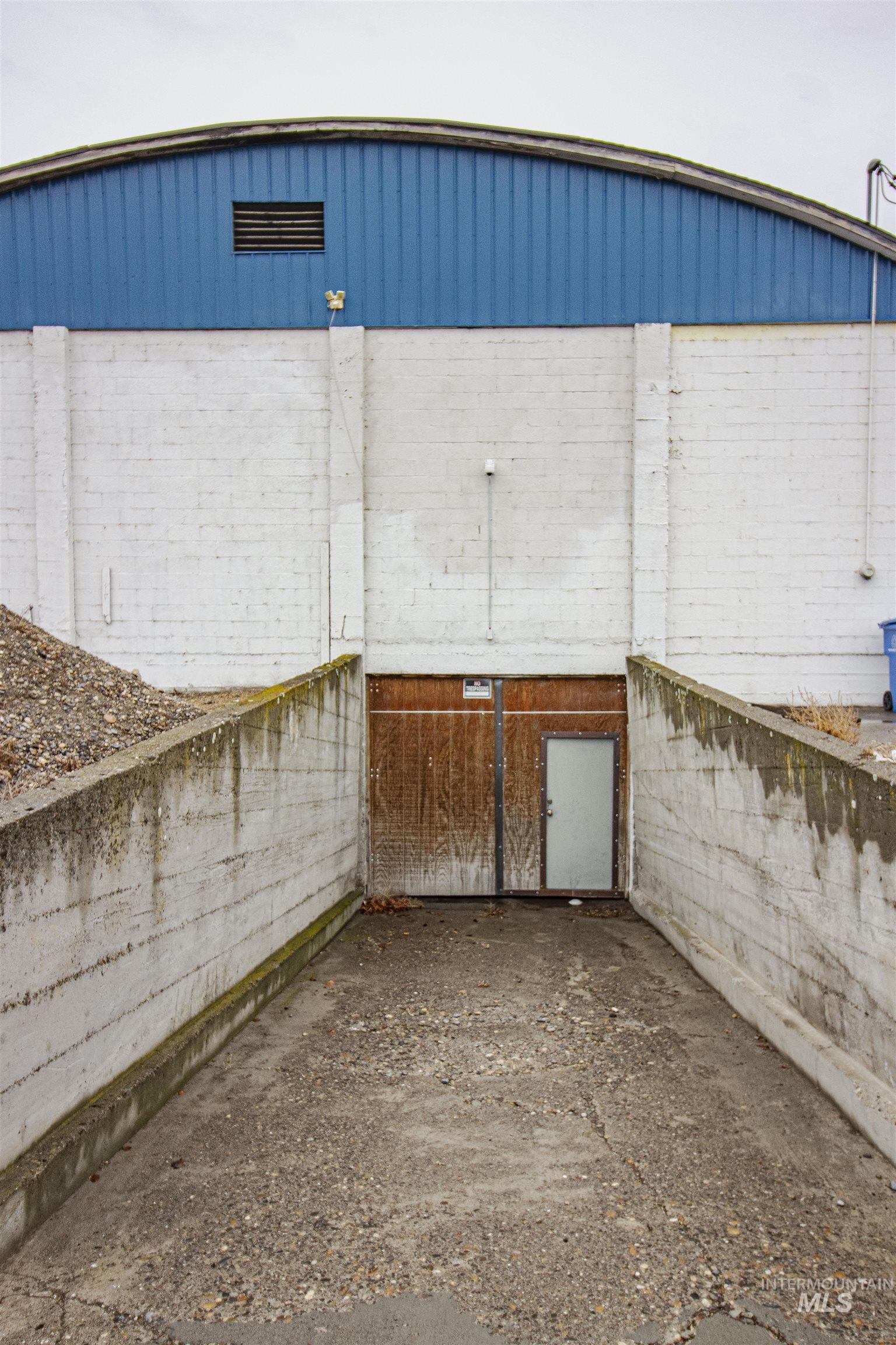 448 N Oregon Street, Ontario, Oregon 97914, Business/Commercial For Sale, Price $1,750,000, 98933272