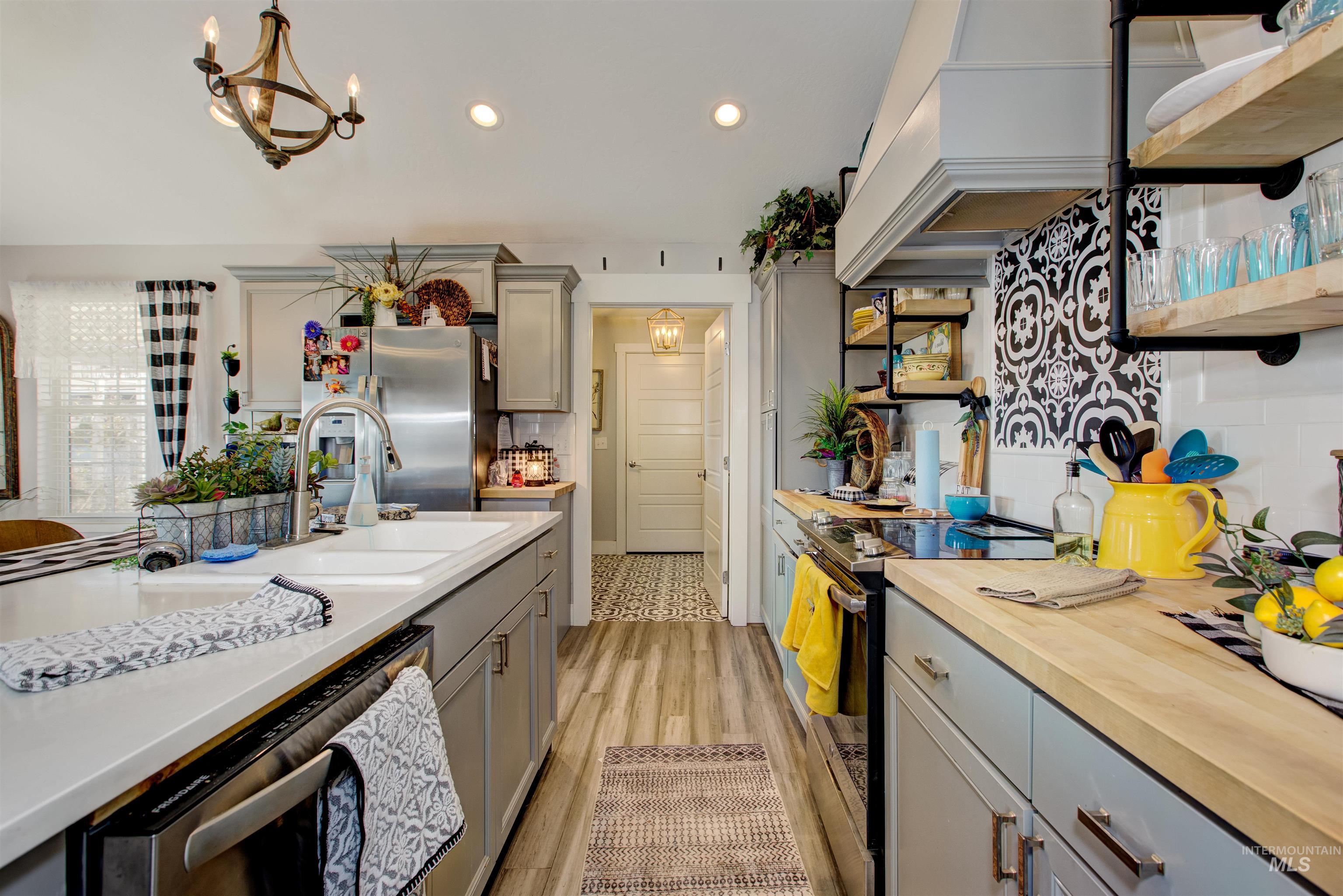 8300 HWY 20/26, Nampa, Idaho 83687, 4 Bedrooms, 3.5 Bathrooms, Residential For Sale, Price $1,224,625, 98933328