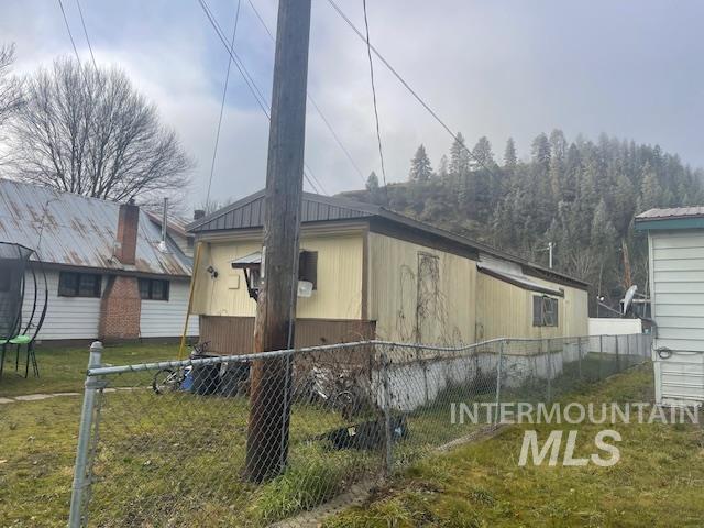 204 & 206 Front Street, Kooskia, Idaho 83539, 3 Bedrooms, 2 Bathrooms, Residential Income For Sale, Price $375,000, 98933364