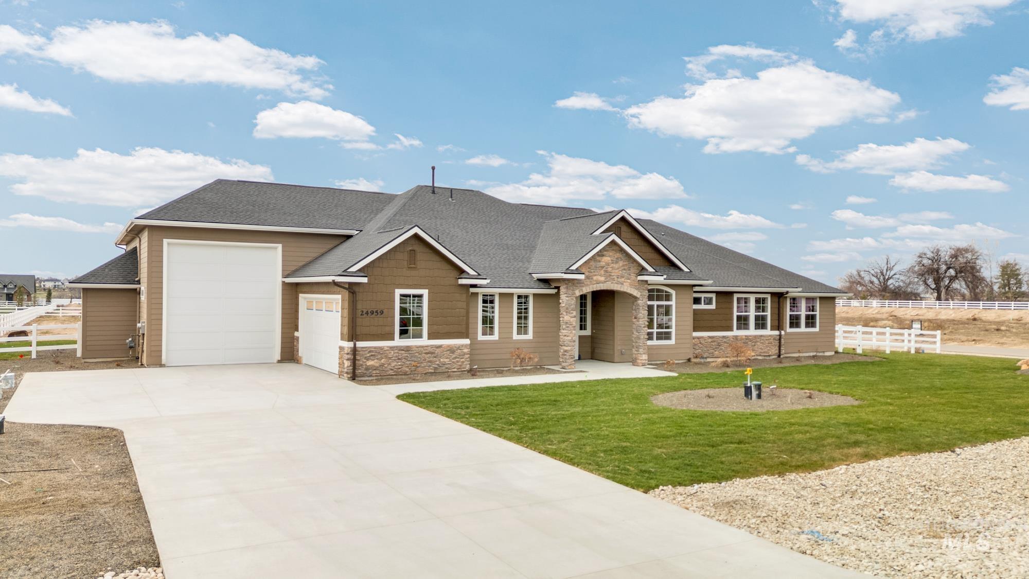 24959 Belgian Way, Middleton, Idaho 83644, 4 Bedrooms, 3.5 Bathrooms, Residential For Sale, Price $1,100,000,MLS 98933562