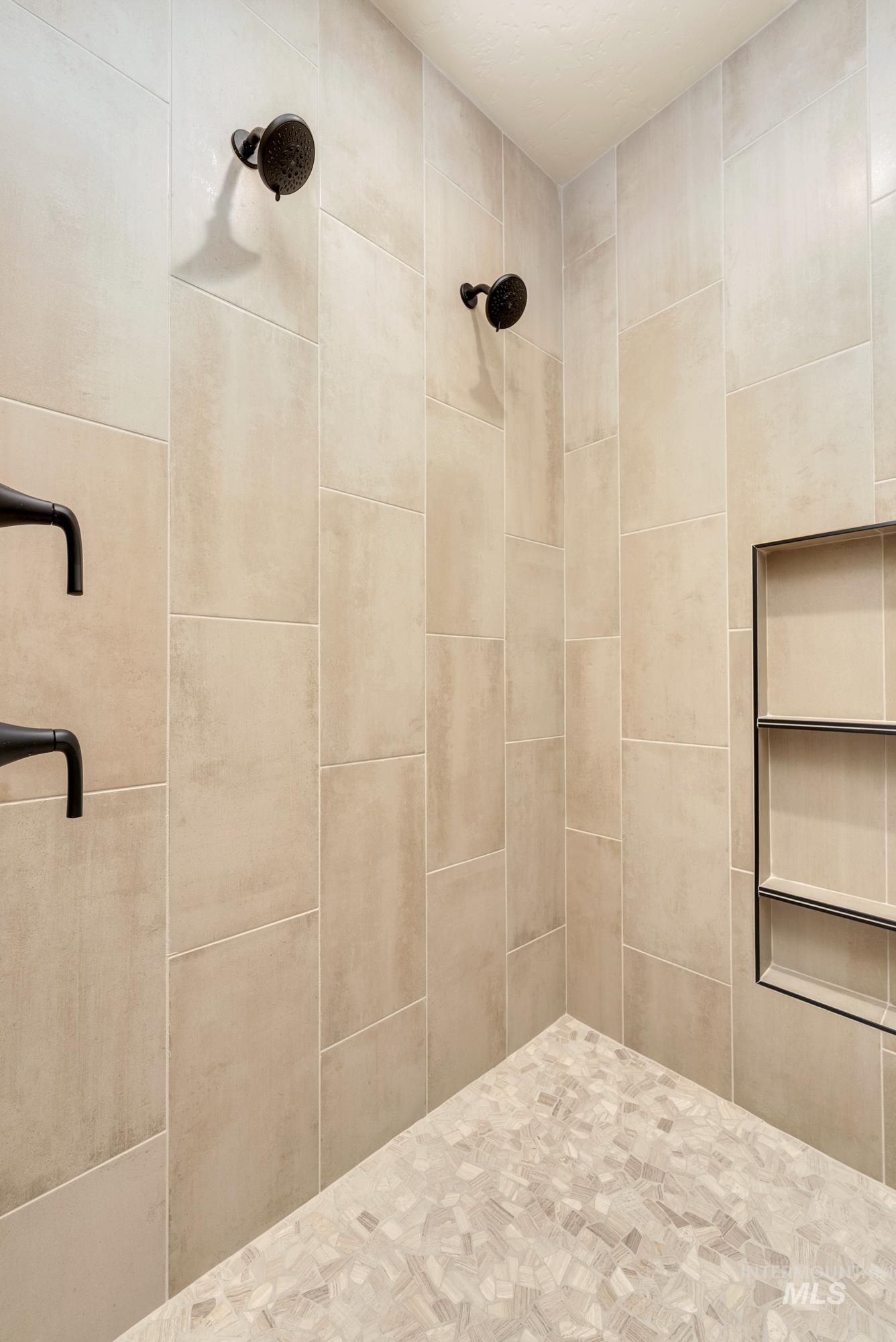 24959 Belgian Way, Middleton, Idaho 83644, 4 Bedrooms, 3.5 Bathrooms, Residential For Sale, Price $1,100,000,MLS 98933562