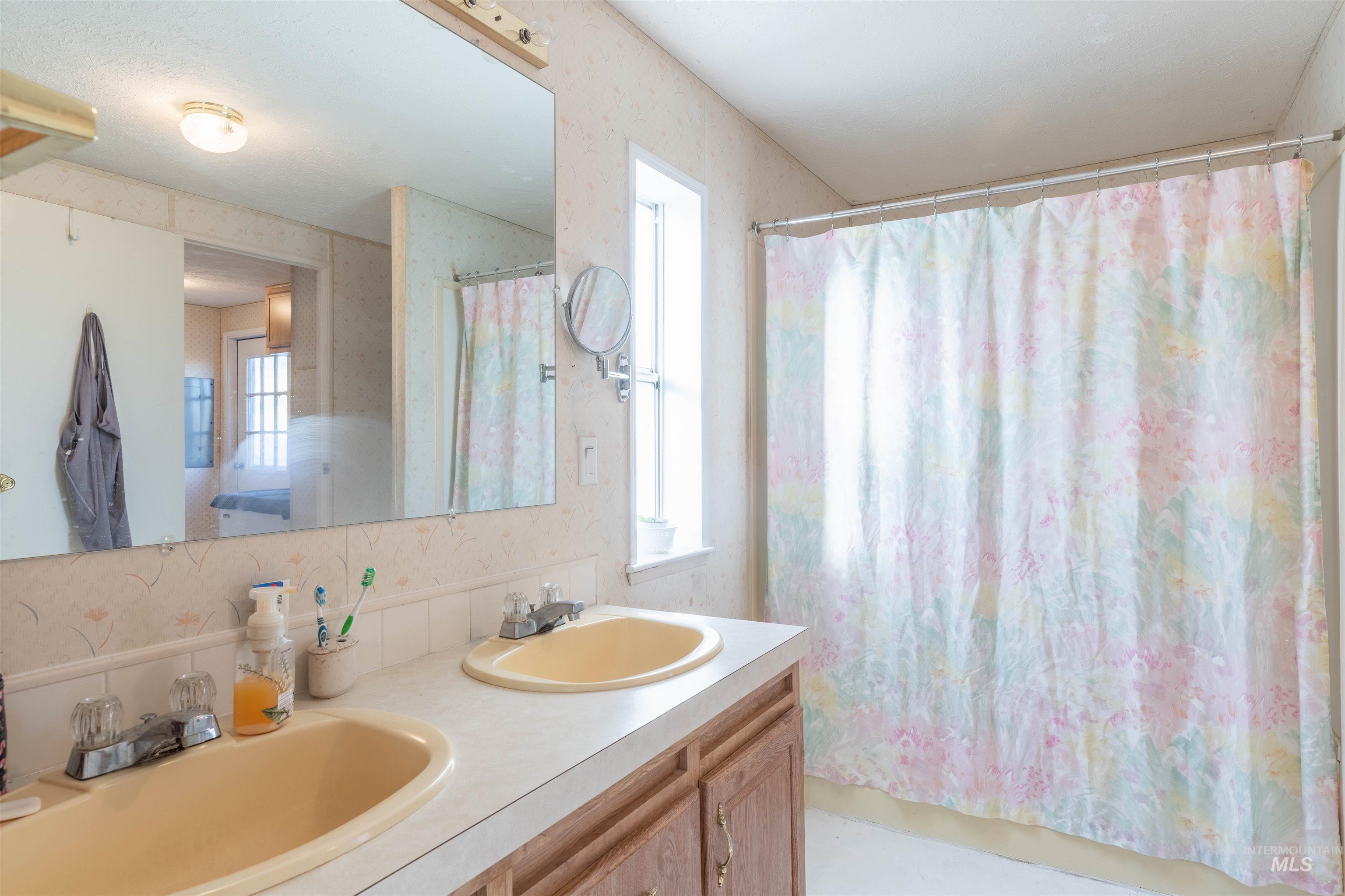 1020 Eid Rd, Moscow, Idaho 83843, 3 Bedrooms, 2 Bathrooms, Residential For Sale, Price $94,000,MLS 98933774