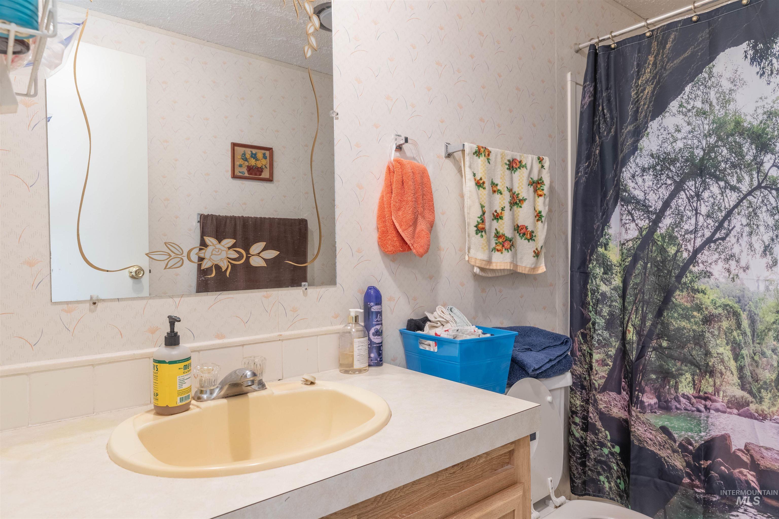 1020 Eid Rd, Moscow, Idaho 83843, 3 Bedrooms, 2 Bathrooms, Residential For Sale, Price $94,000,MLS 98933774