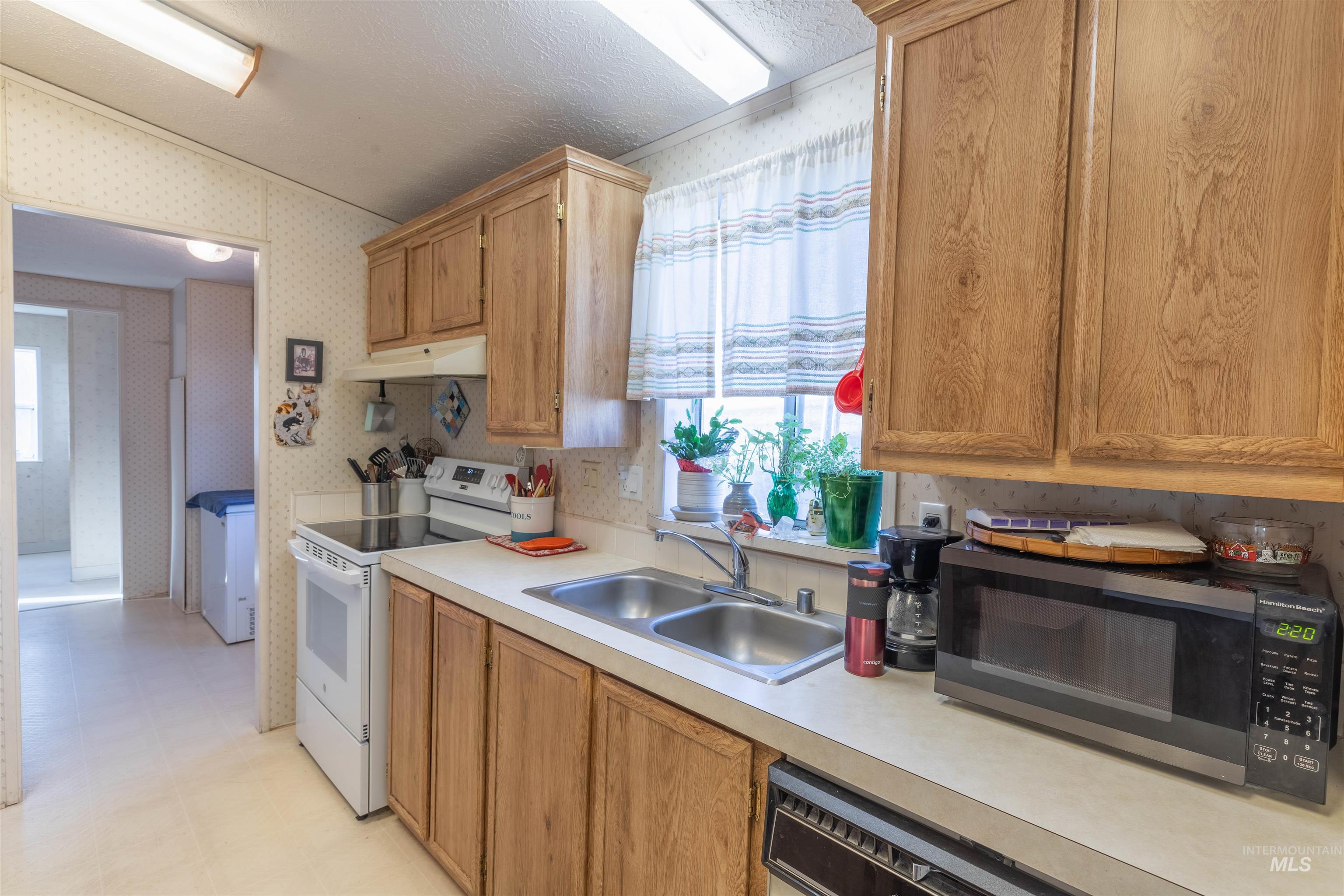 1020 Eid Rd, Moscow, Idaho 83843, 3 Bedrooms, 2 Bathrooms, Residential For Sale, Price $94,000,MLS 98933774