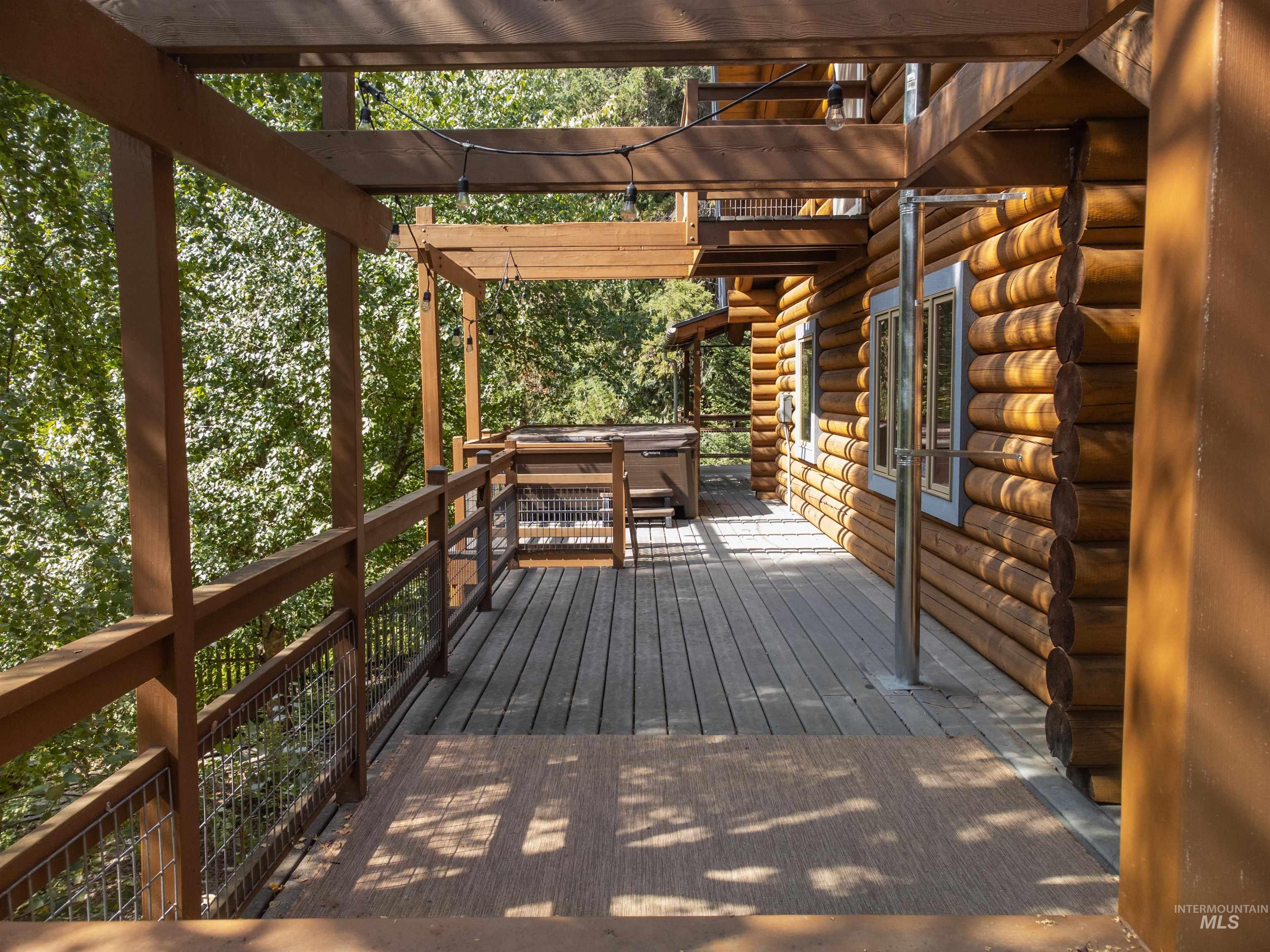 117 Suttler Creek, Kooskia, Idaho 83539, 3 Bedrooms, 3 Bathrooms, Residential For Sale, Price $999,999, 98934331