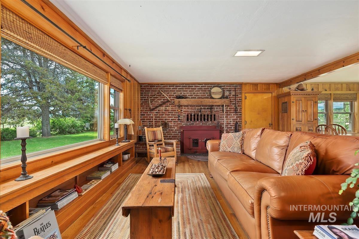 798 and 806 High Valley Rd, High Valley, Idaho 83611, 4 Bedrooms, 2 Bathrooms, Residential For Sale, Price $1,175,000, 98934521