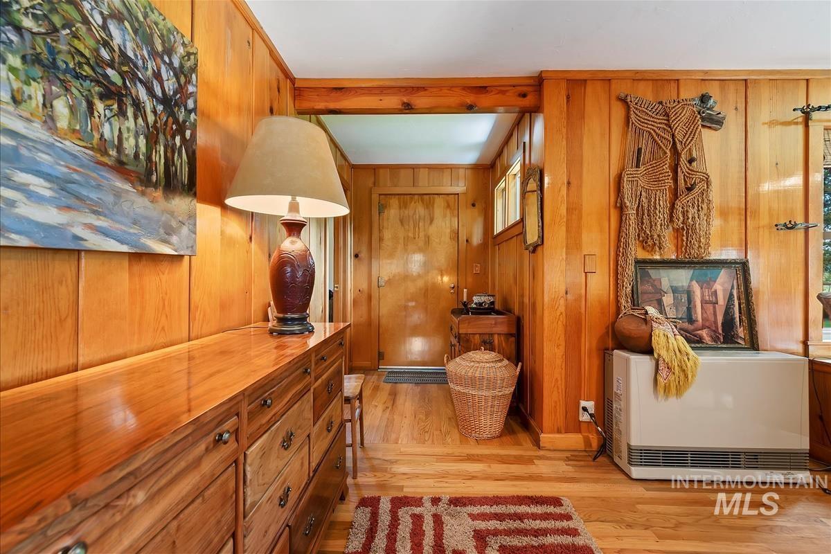 798 and 806 High Valley Rd, High Valley, Idaho 83611, 4 Bedrooms, 2 Bathrooms, Residential For Sale, Price $1,175,000, 98934521