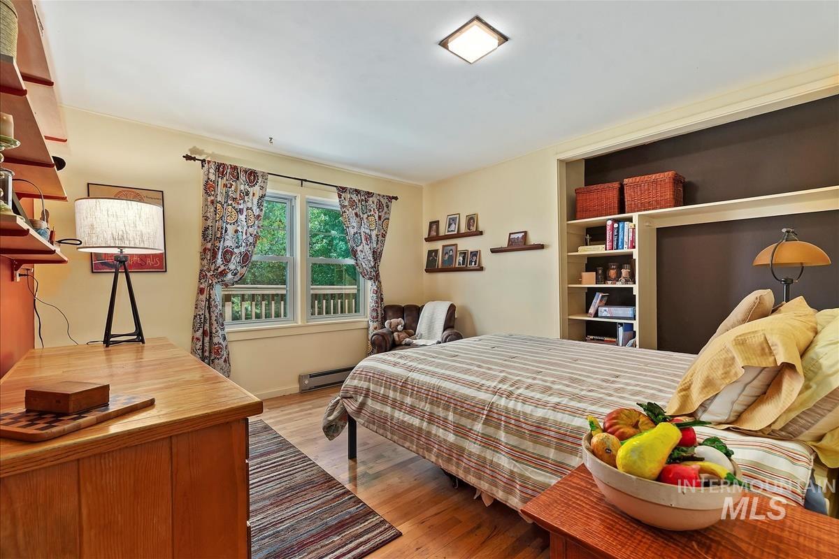 798 and 806 High Valley Rd, High Valley, Idaho 83611, 4 Bedrooms, 2 Bathrooms, Residential For Sale, Price $1,175,000, 98934521