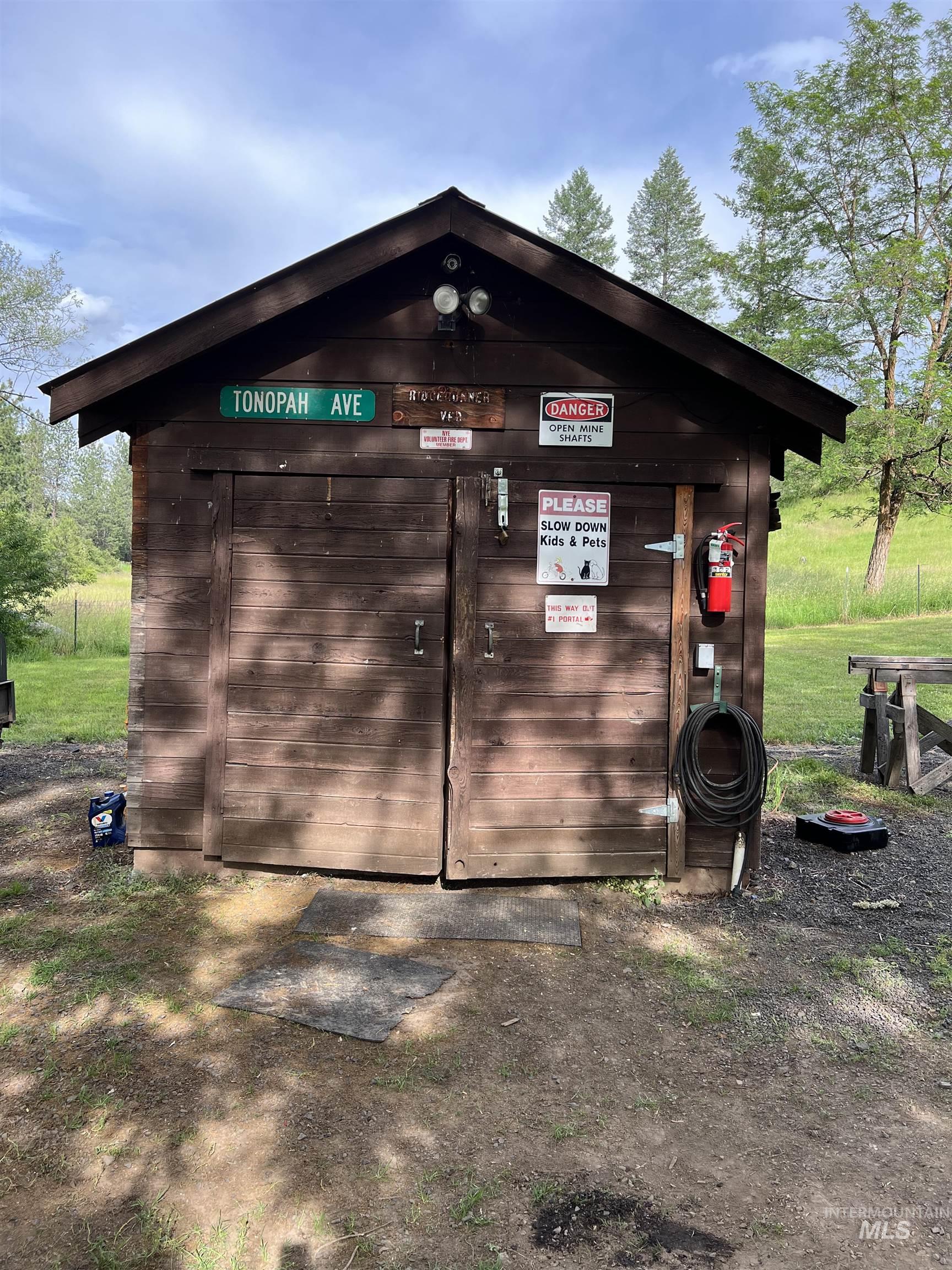 698 Leitch Creek Rd, Kooskia, Idaho 83539, 2 Bedrooms, 1 Bathroom, Residential For Sale, Price $549,000,MLS 98934859