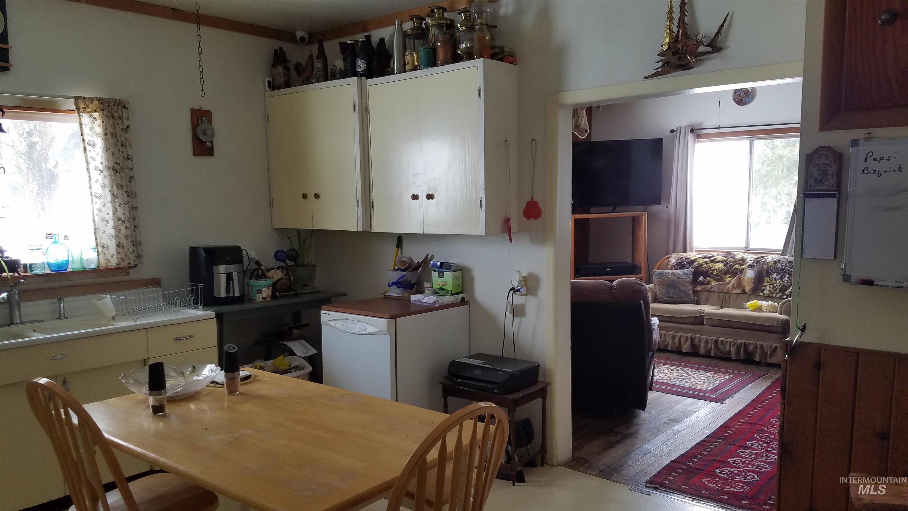 698 Leitch Creek Rd, Kooskia, Idaho 83539, 2 Bedrooms, 1 Bathroom, Residential For Sale, Price $549,000,MLS 98934859