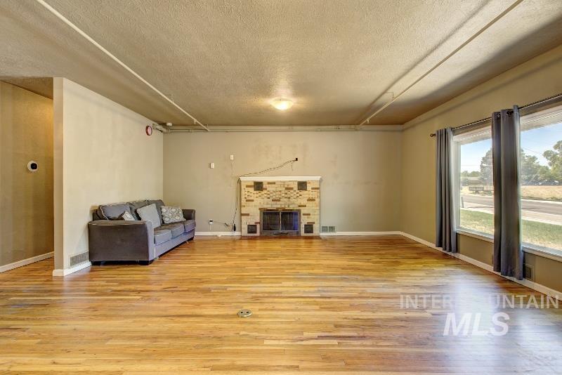 710 E Linden St, Caldwell, Idaho 83605, 4 Bedrooms, 3 Bathrooms, Residential For Sale, Price $574,900, 98935646