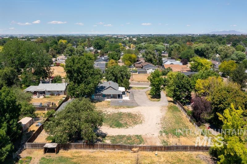 710 E Linden St, Caldwell, Idaho 83605, 4 Bedrooms, 3 Bathrooms, Residential For Sale, Price $574,900, 98935646