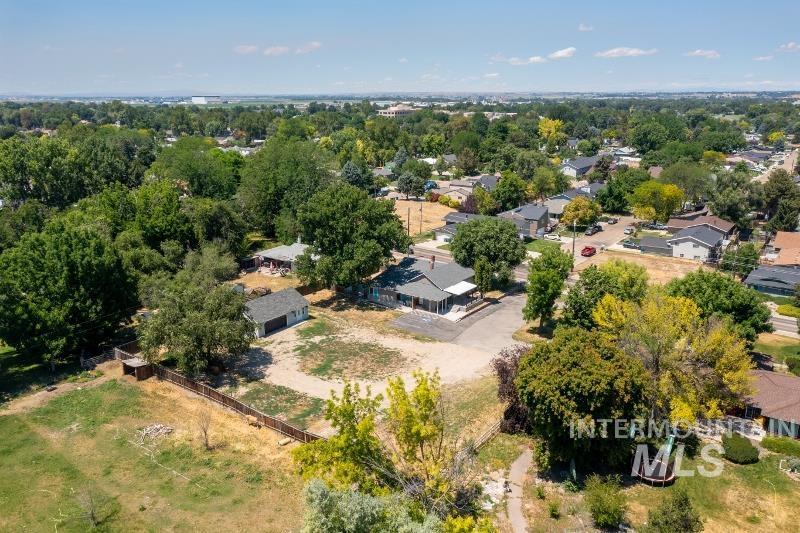 710 E Linden St, Caldwell, Idaho 83605, 4 Bedrooms, 2 Bathrooms, Residential Income For Sale, Price $574,900, 98935648