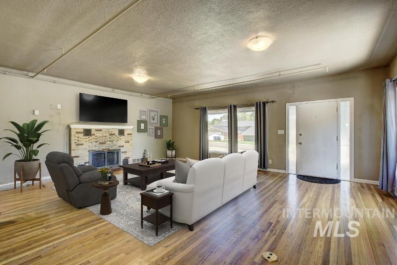 710 E Linden St, Caldwell, Idaho 83605, 4 Bedrooms, 2 Bathrooms, Residential Income For Sale, Price $574,900, 98935648