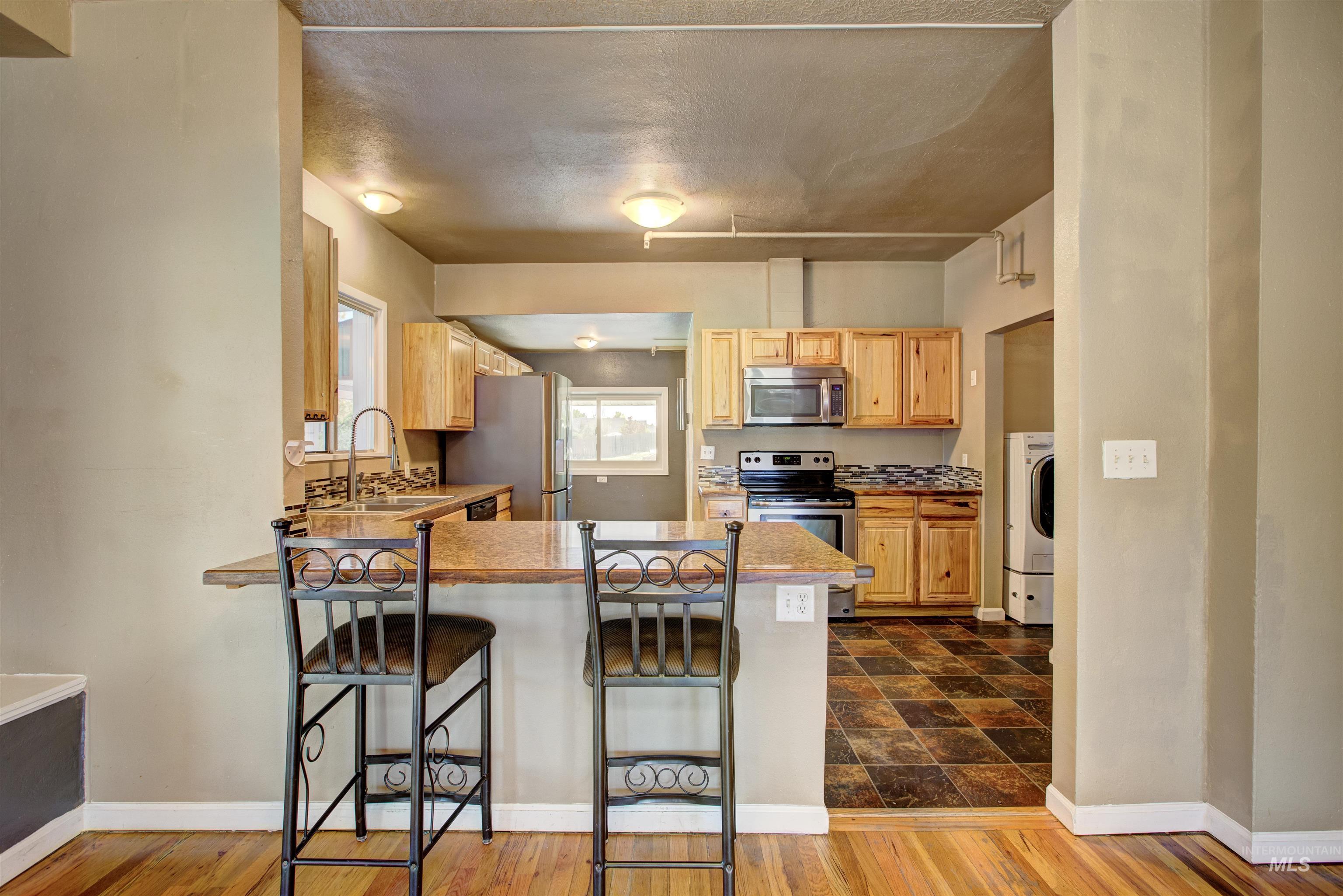 710 E Linden St., Caldwell, Idaho 83605, 4 Bedrooms, Business/Commercial For Sale, Price $574,900, 98935649