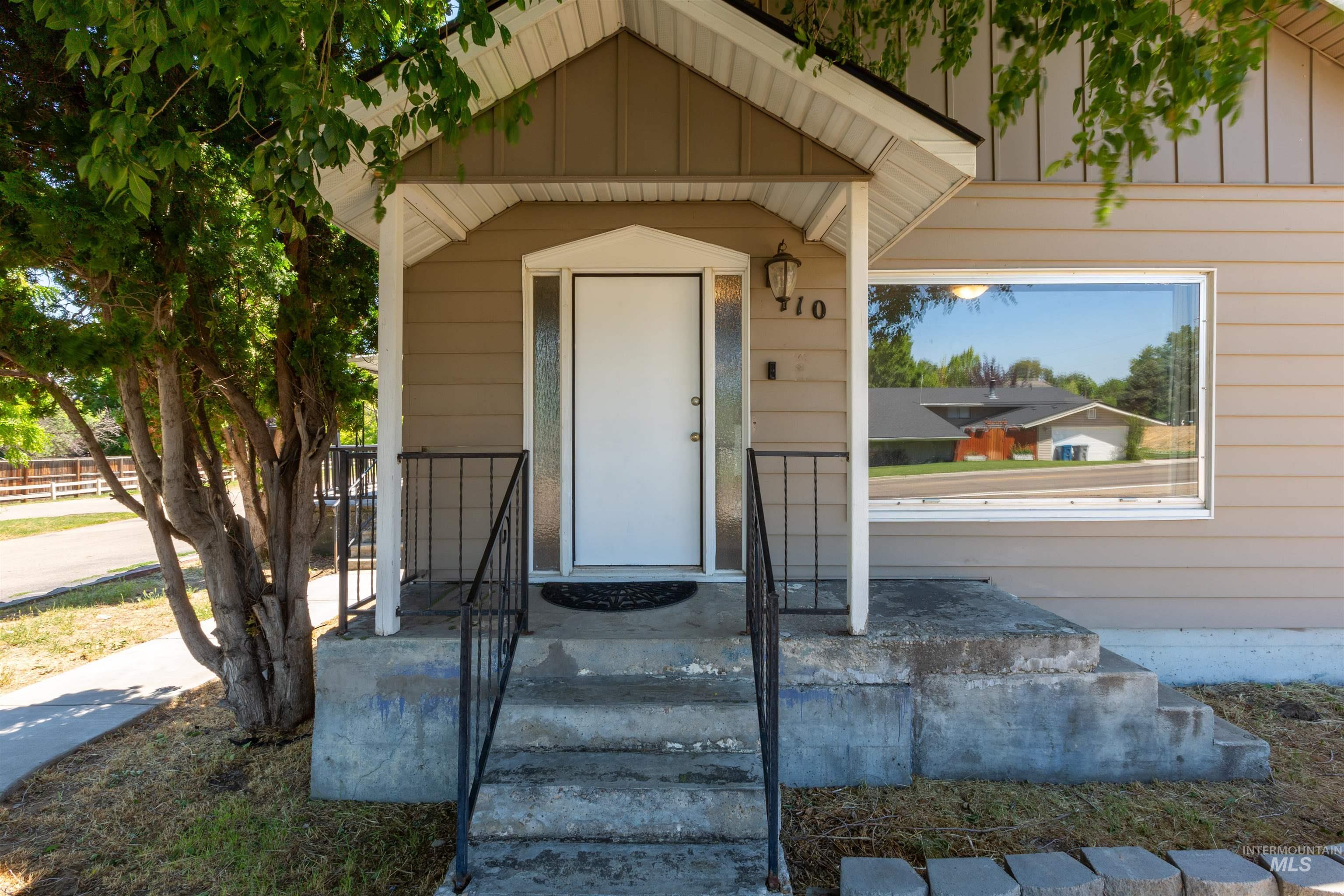 710 E Linden St., Caldwell, Idaho 83605, 4 Bedrooms, Business/Commercial For Sale, Price $574,900, 98935649