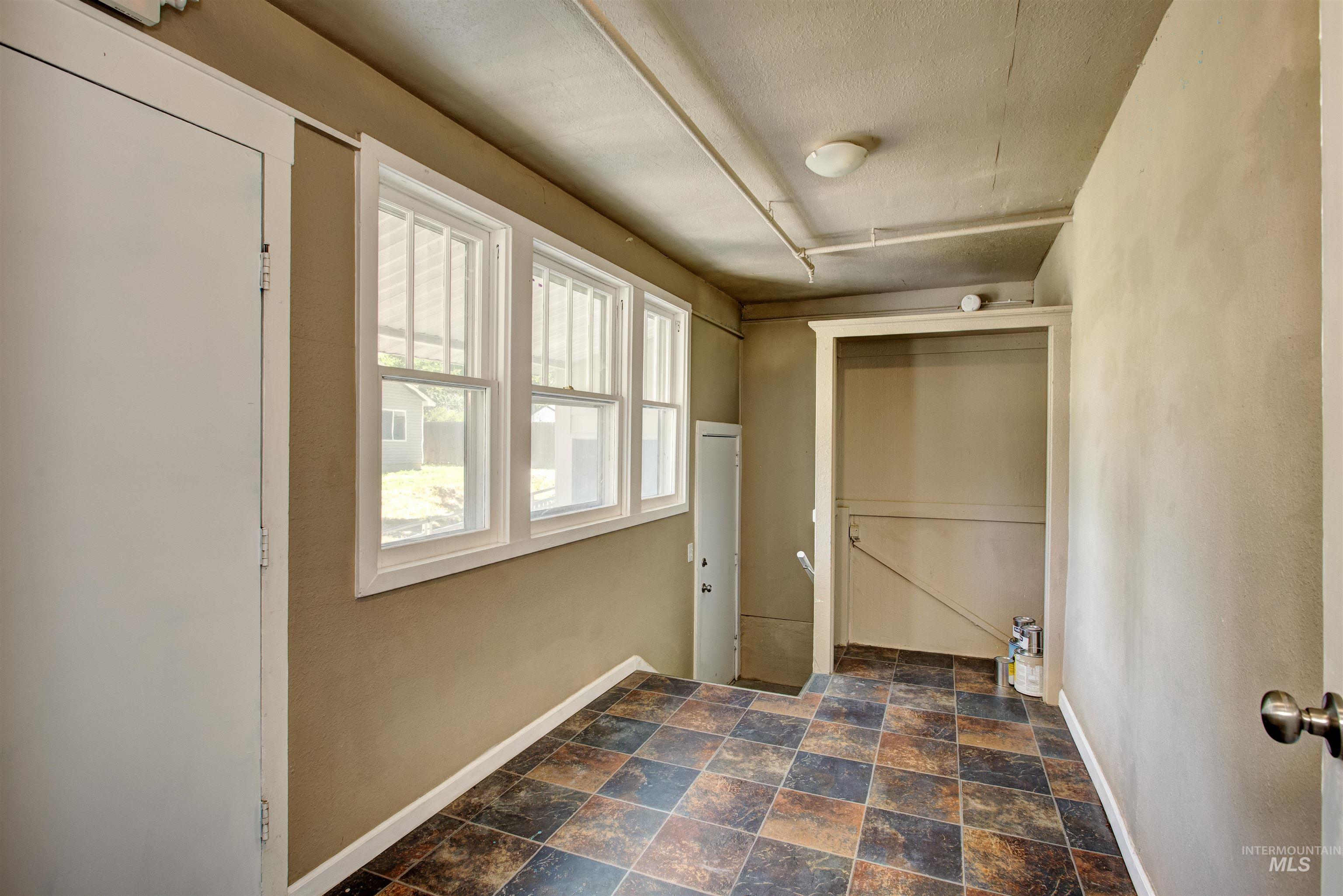 710 E Linden St., Caldwell, Idaho 83605, 4 Bedrooms, Business/Commercial For Sale, Price $574,900, 98935649