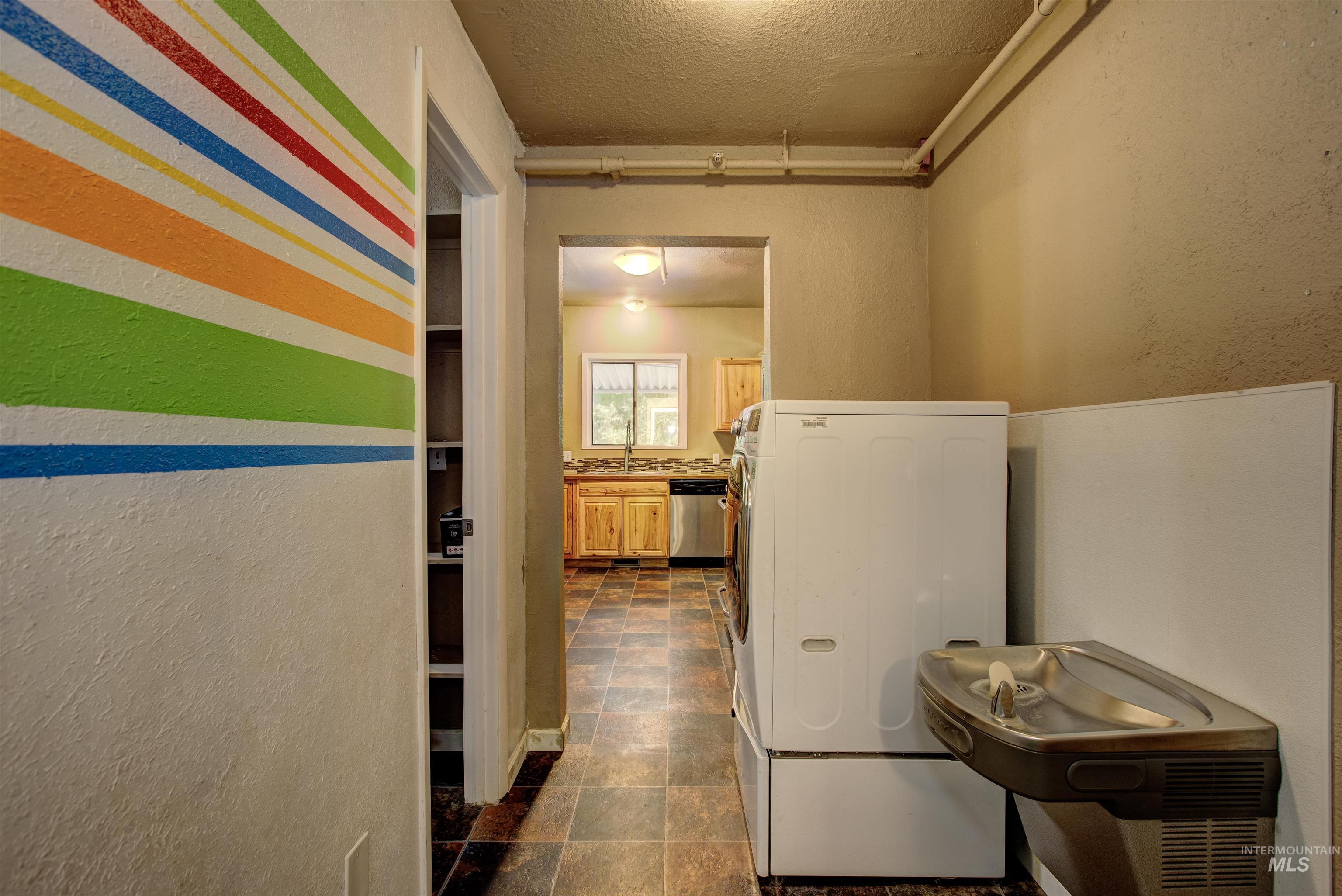 710 E Linden St., Caldwell, Idaho 83605, 4 Bedrooms, Business/Commercial For Sale, Price $574,900, 98935649