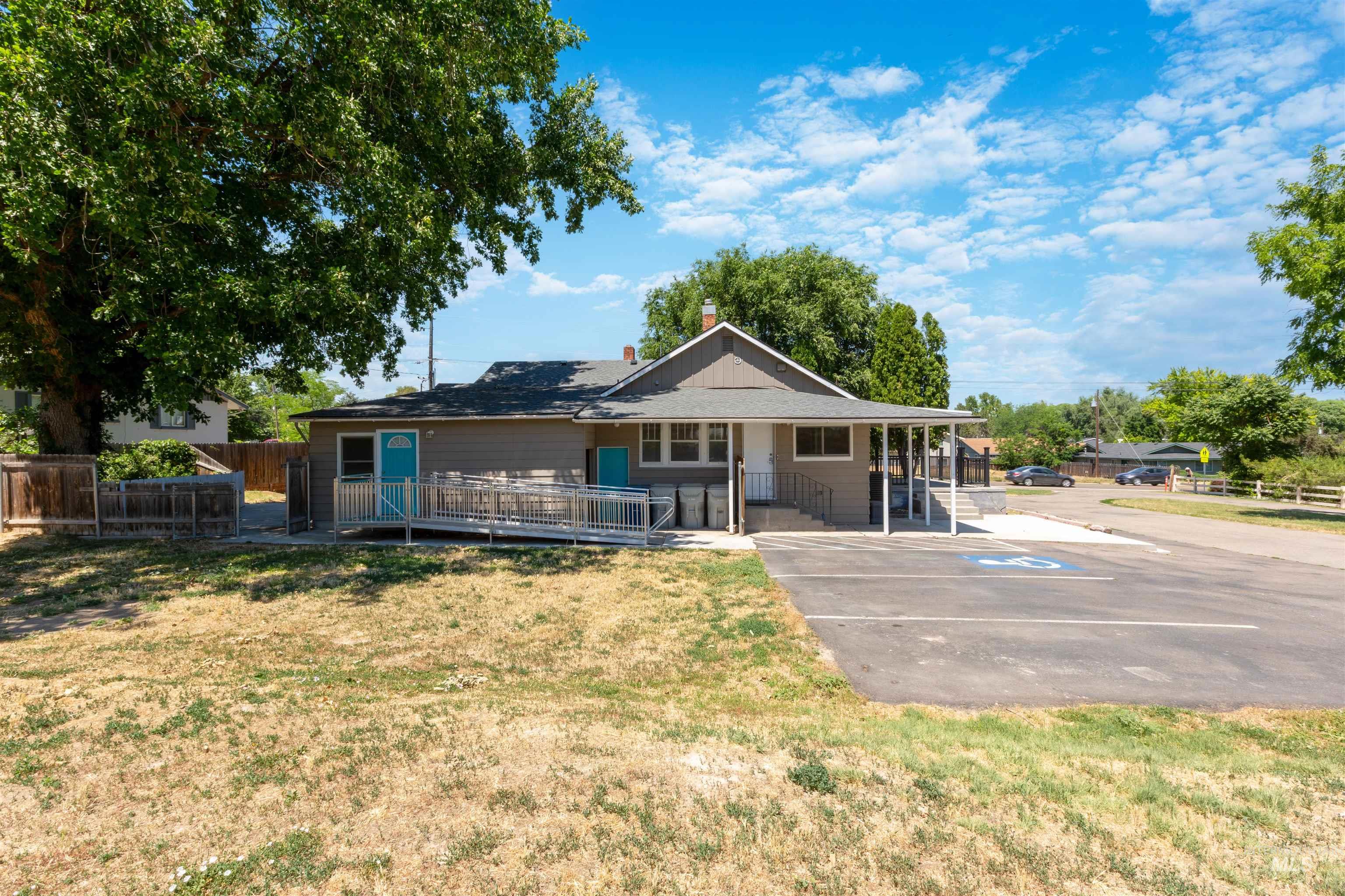 710 E Linden St., Caldwell, Idaho 83605, 4 Bedrooms, Business/Commercial For Sale, Price $574,900, 98935649