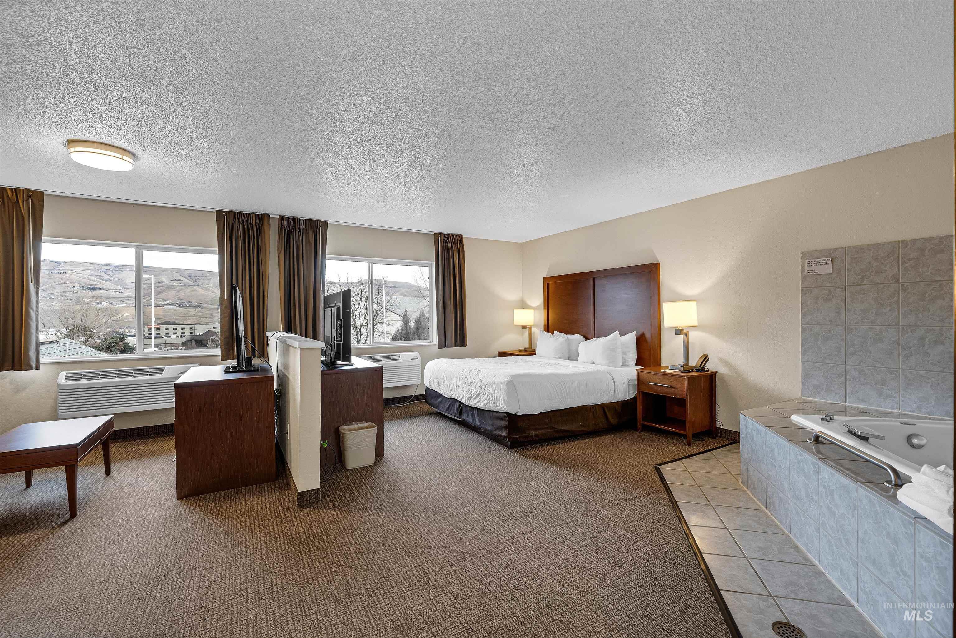 2128 8th Ave, Lewiston, Idaho 83501, 52 Rooms, Business/Commercial For Sale, Price $6,700,000,MLS 98935669