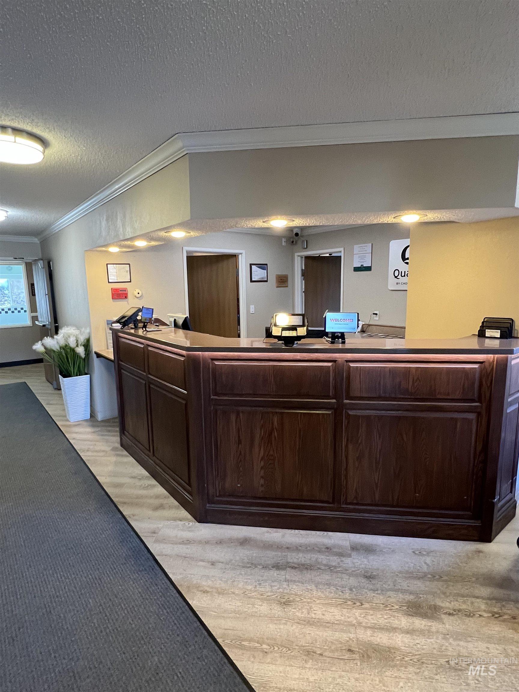 2128 8th Ave, Lewiston, Idaho 83501, 52 Rooms, Business/Commercial For Sale, Price $6,700,000,MLS 98935669