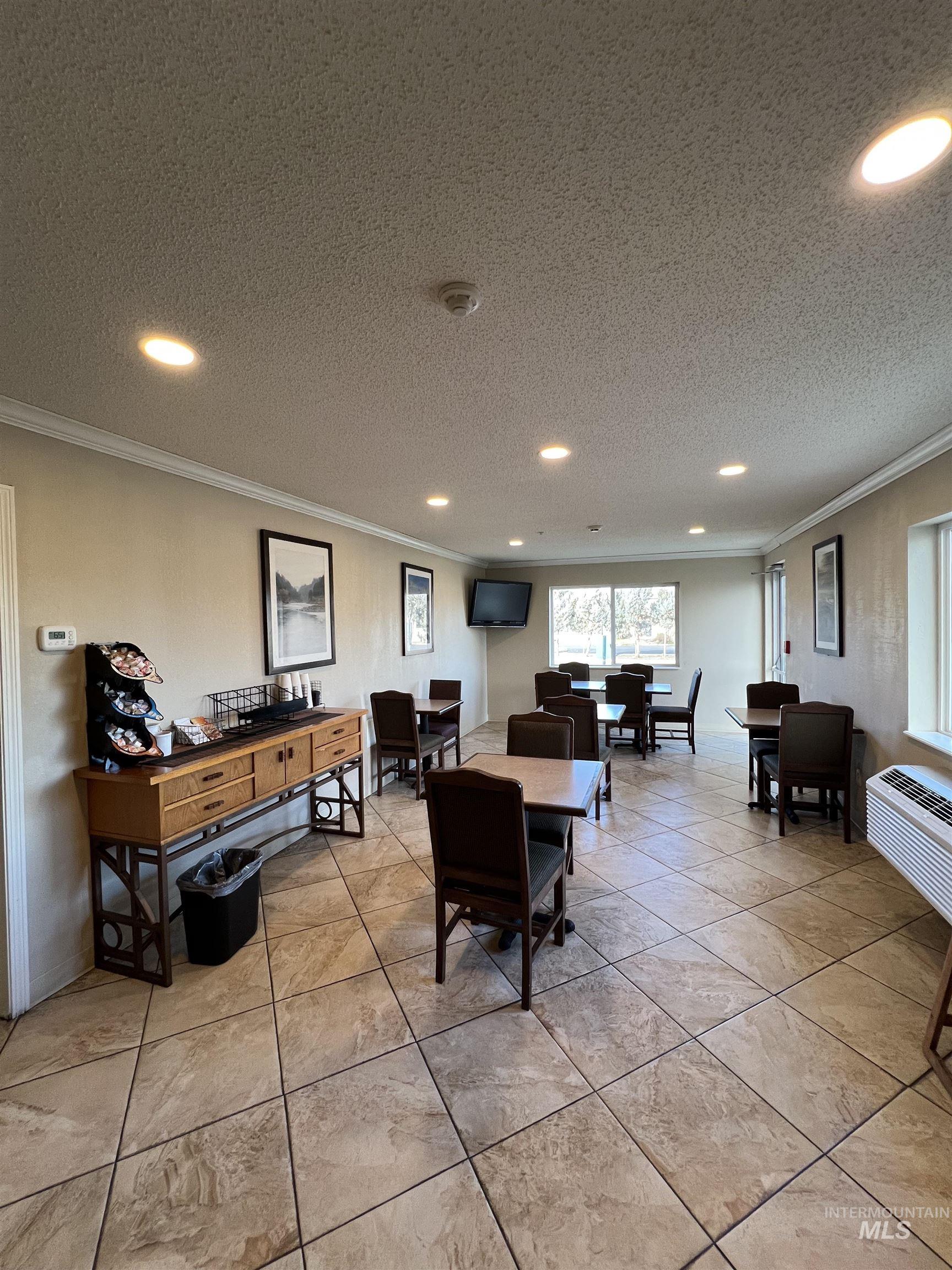 2128 8th Ave, Lewiston, Idaho 83501, 52 Rooms, Business/Commercial For Sale, Price $6,700,000,MLS 98935669