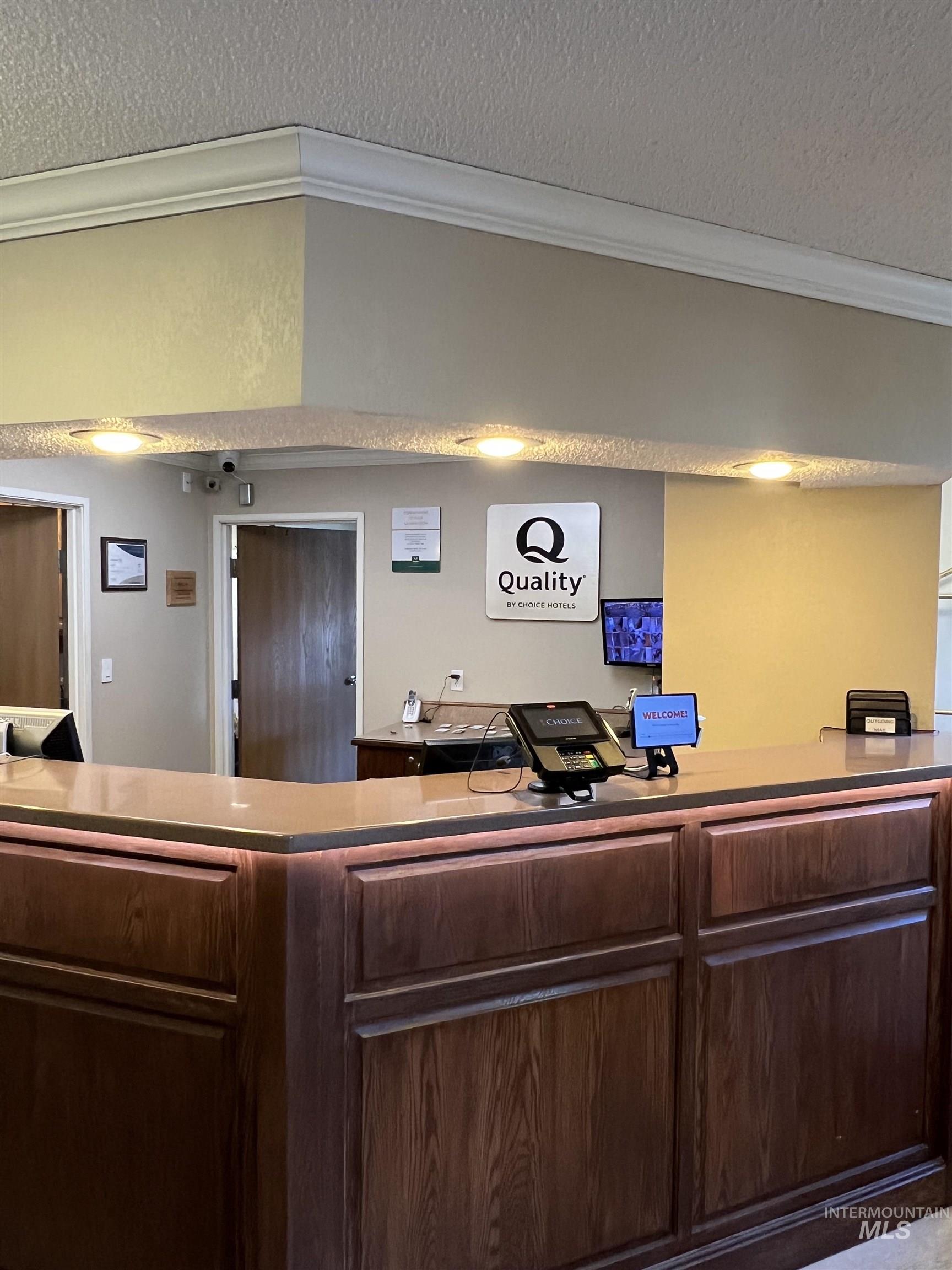 2128 8th Ave, Lewiston, Idaho 83501, 52 Rooms, Business/Commercial For Sale, Price $6,700,000,MLS 98935669